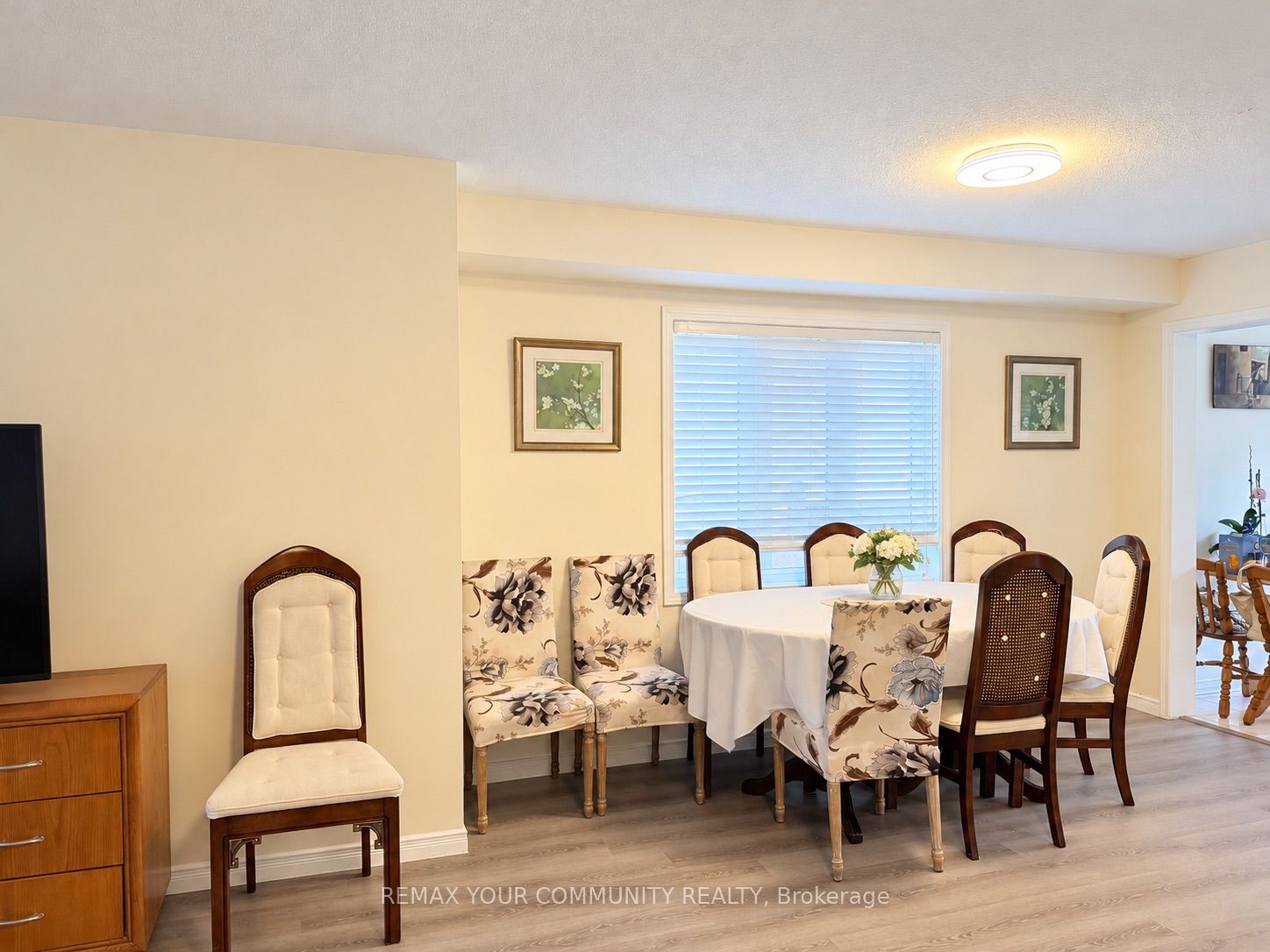 163 Flagstone Way Property Photo 7