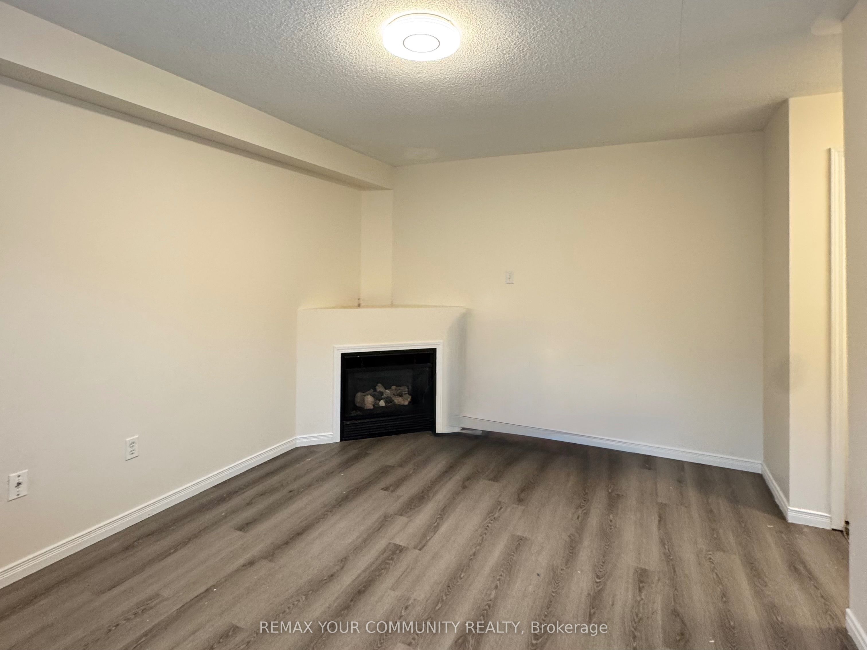 163 Flagstone Way Property Photo 11