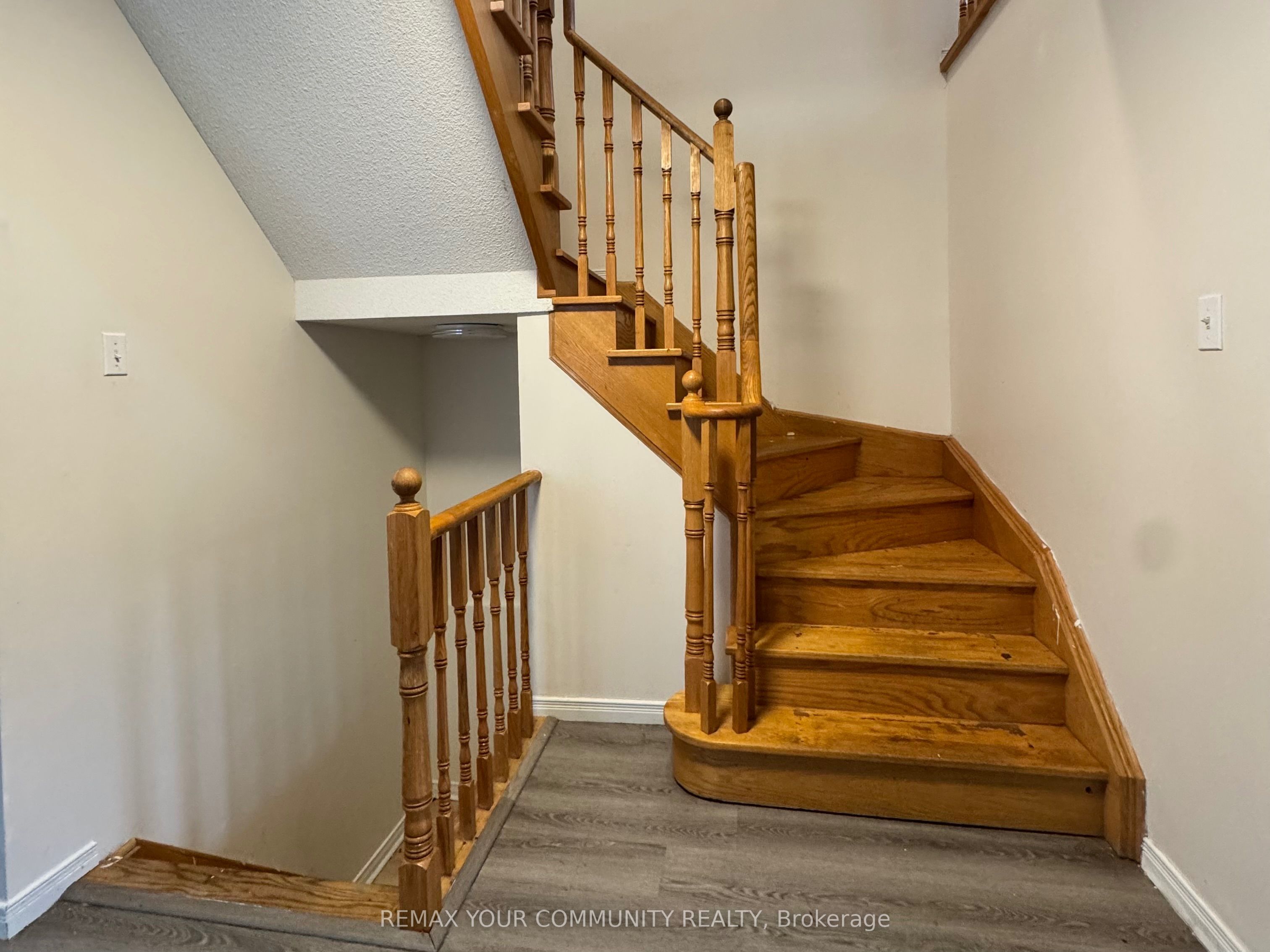 163 Flagstone Way Property Photo 13