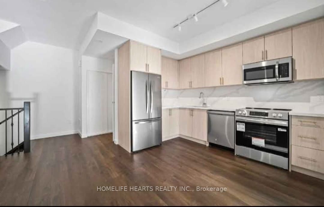 117 Marydale Avenue 30 Property Photo 3