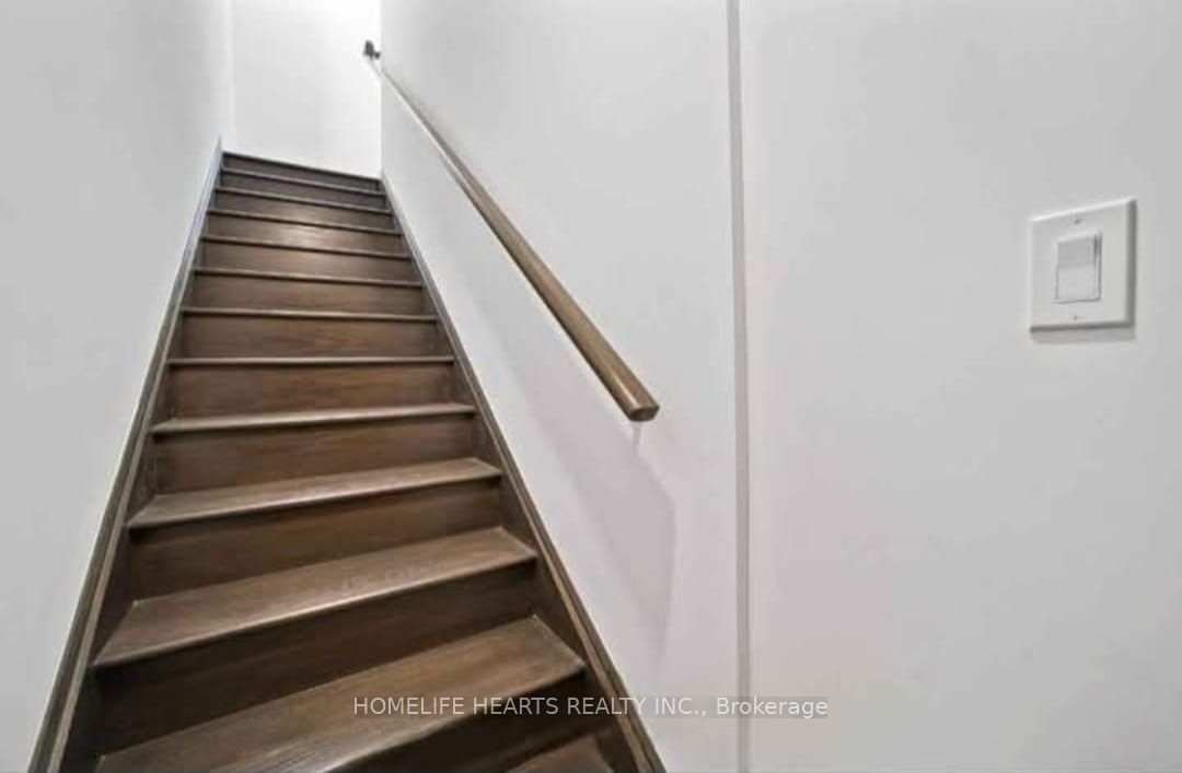 117 Marydale Avenue 30 Property Photo 10