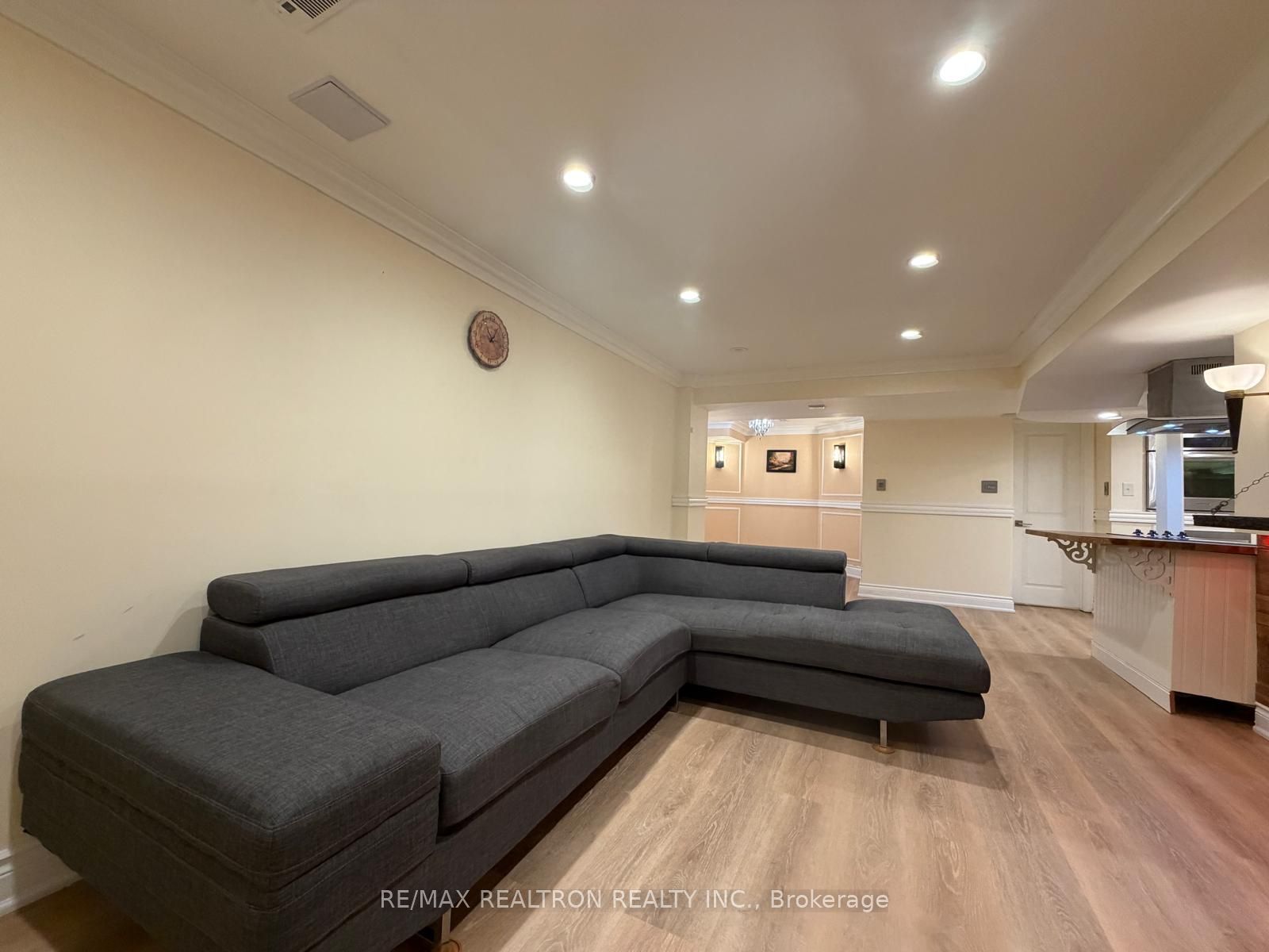 113b Timna Crescent Lower Level Property Photo 8