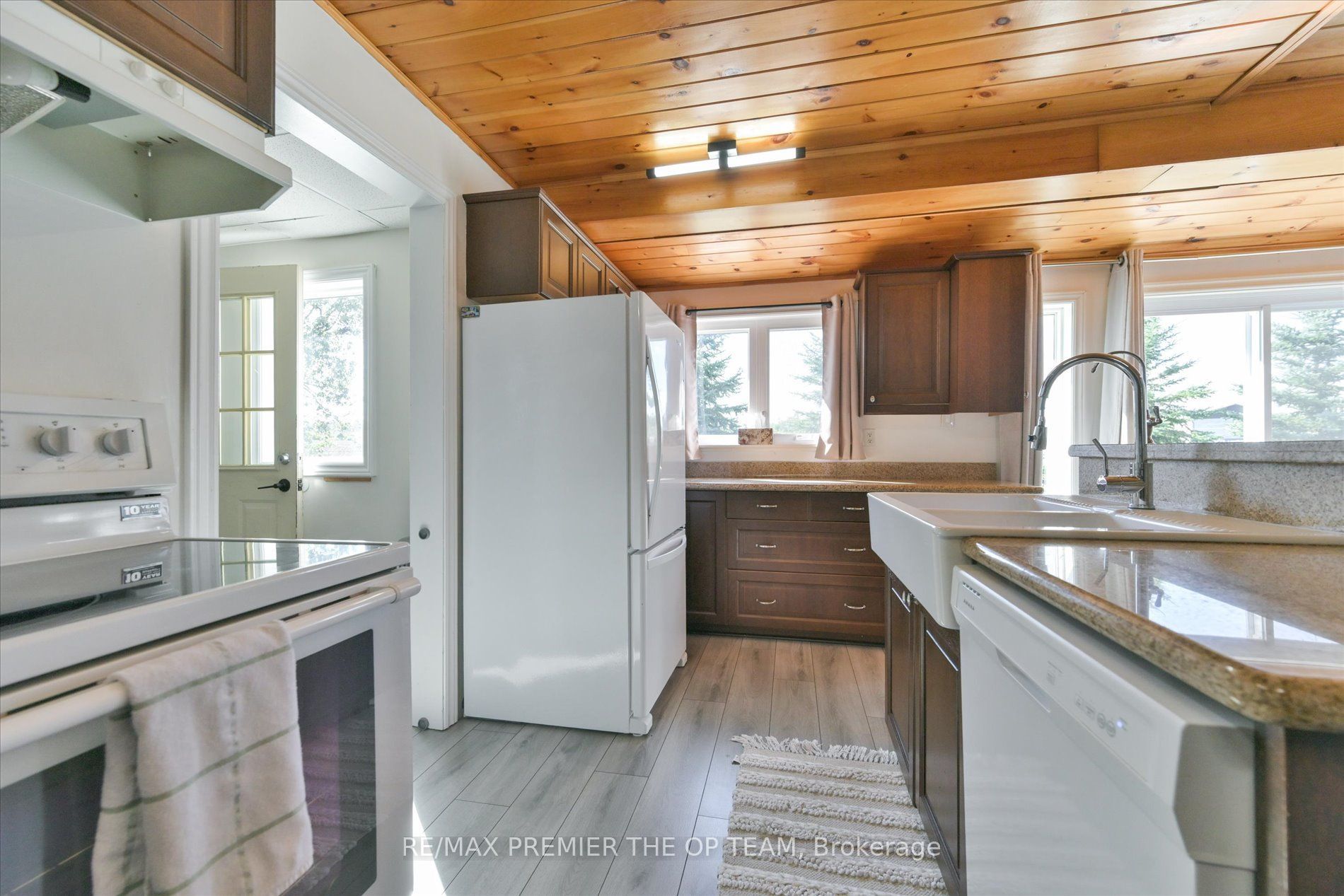 1881 Gilford Road Property Photo 10