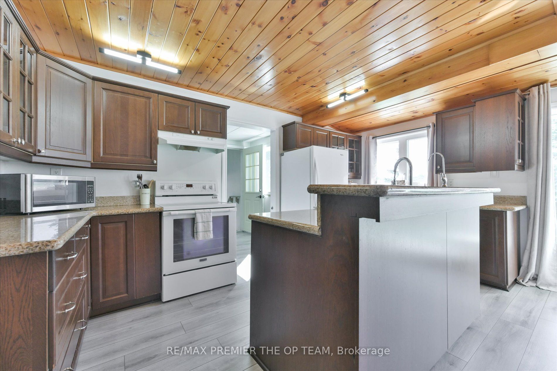 1881 Gilford Road Property Photo 11
