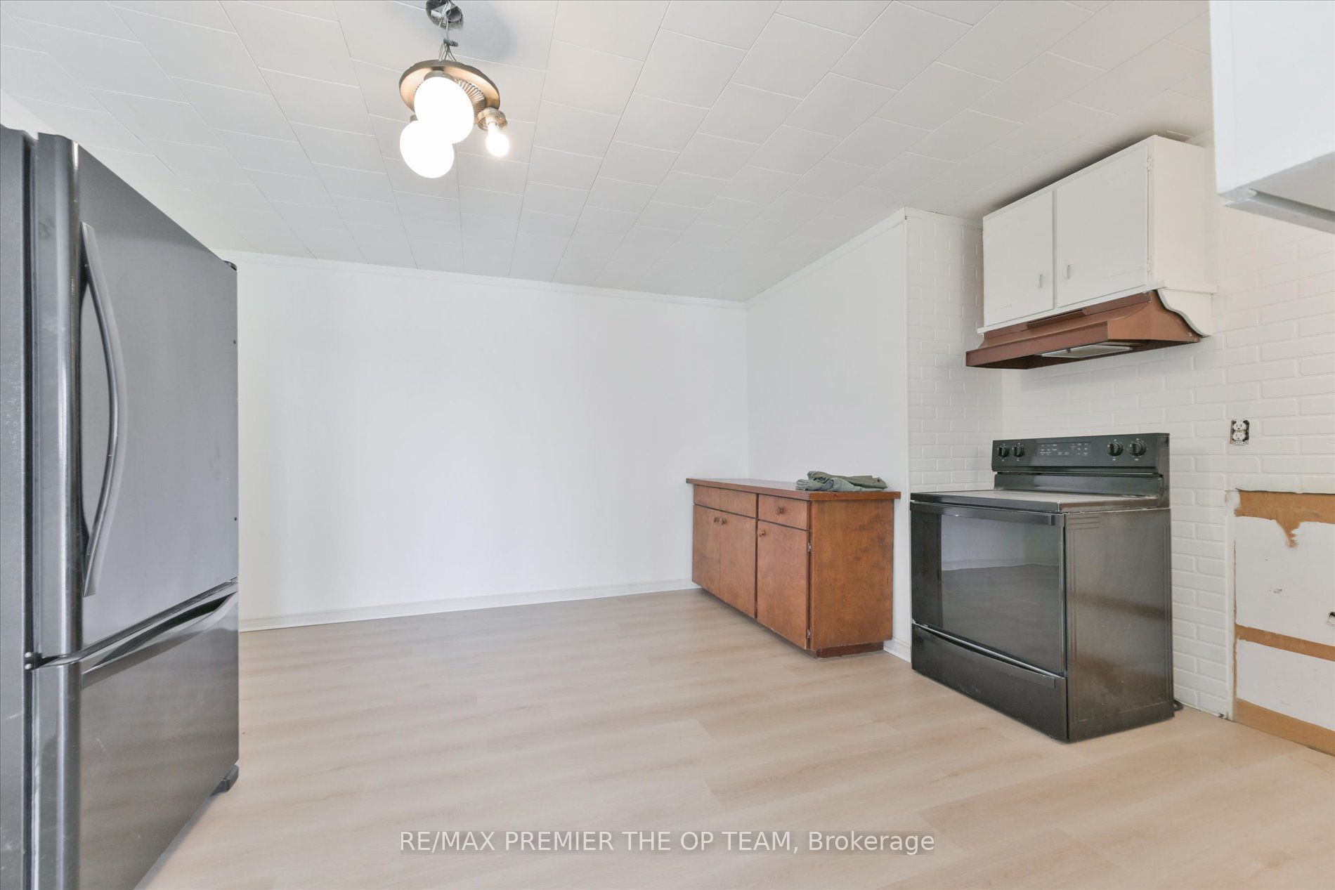 1881 Gilford Road Property Photo 23