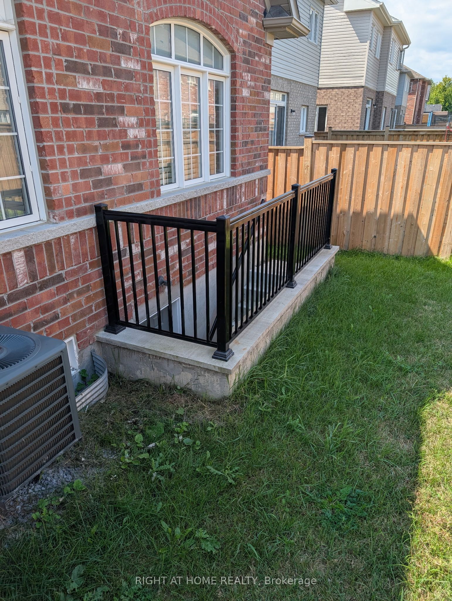 2 Cliff Thompson Court Property Photo 19