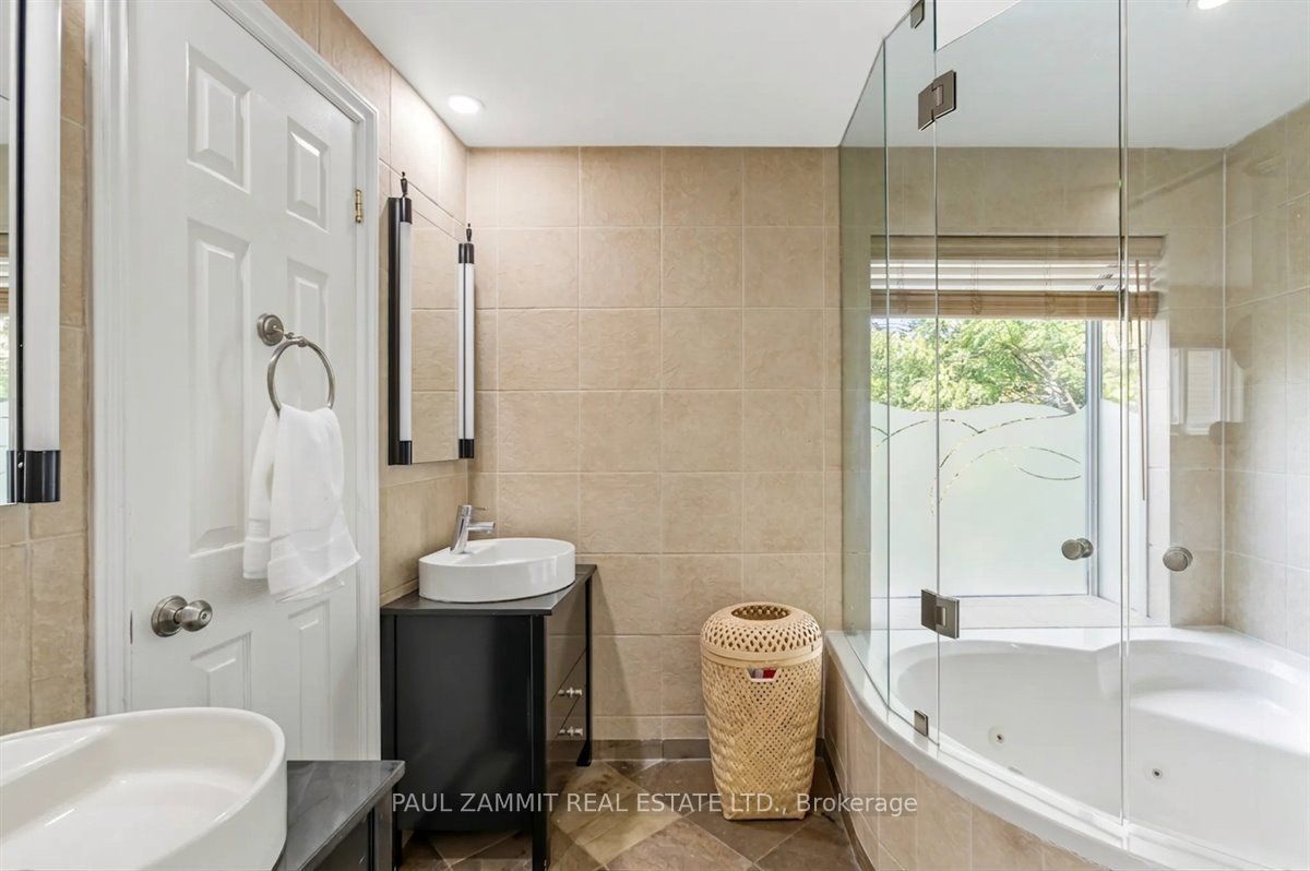 50 Breckonwood Crescent Property Photo 21