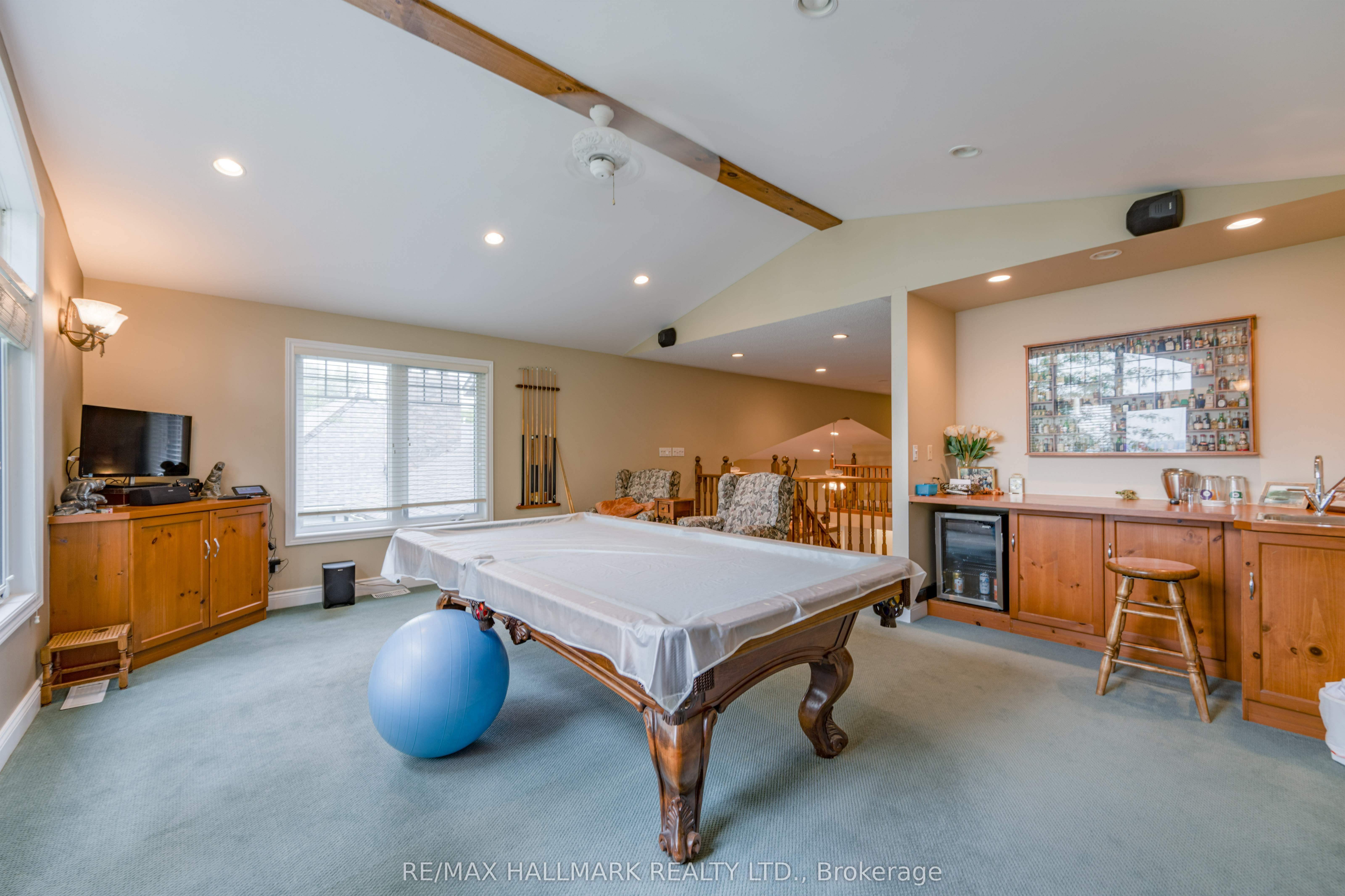 361 Lake Drive N Property Photo 14