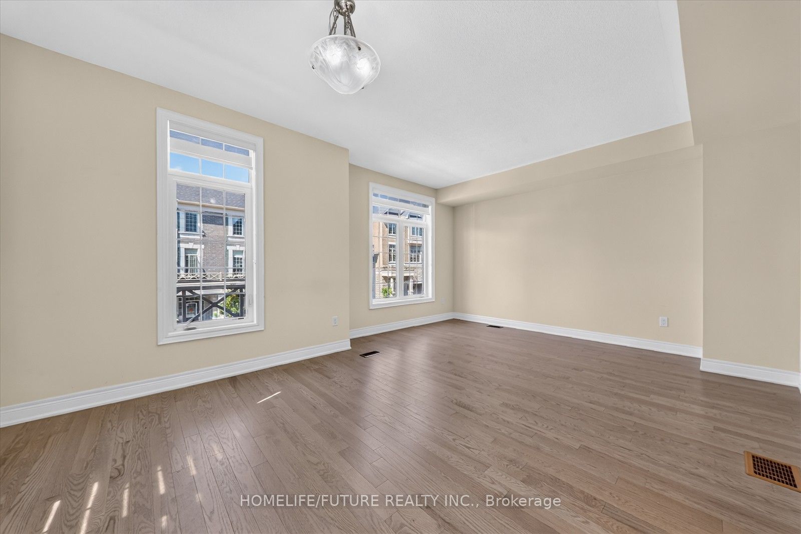 37 Andress Way Property Photo 13