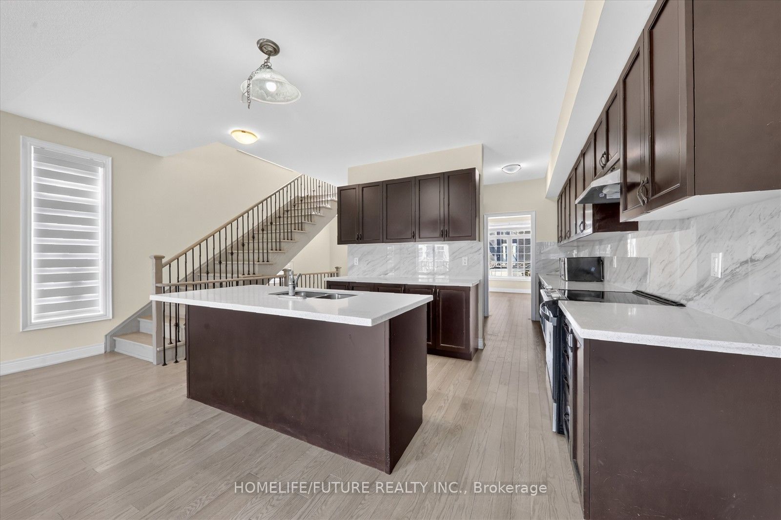 37 Andress Way Property Photo 21