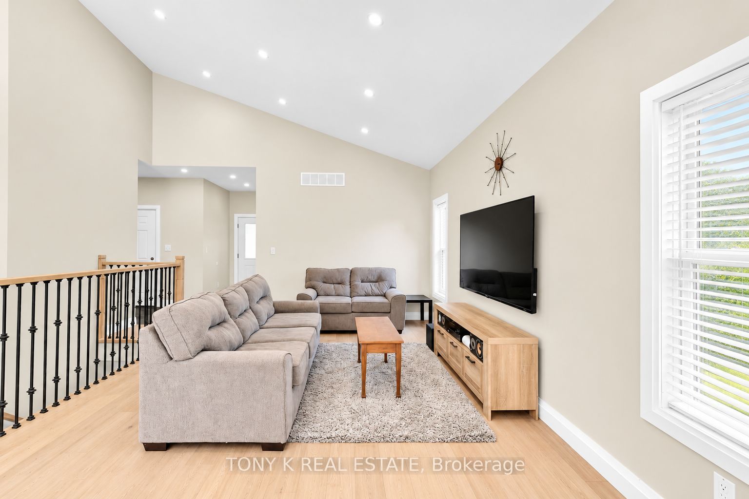 8 Georgina Street Property Photo 5