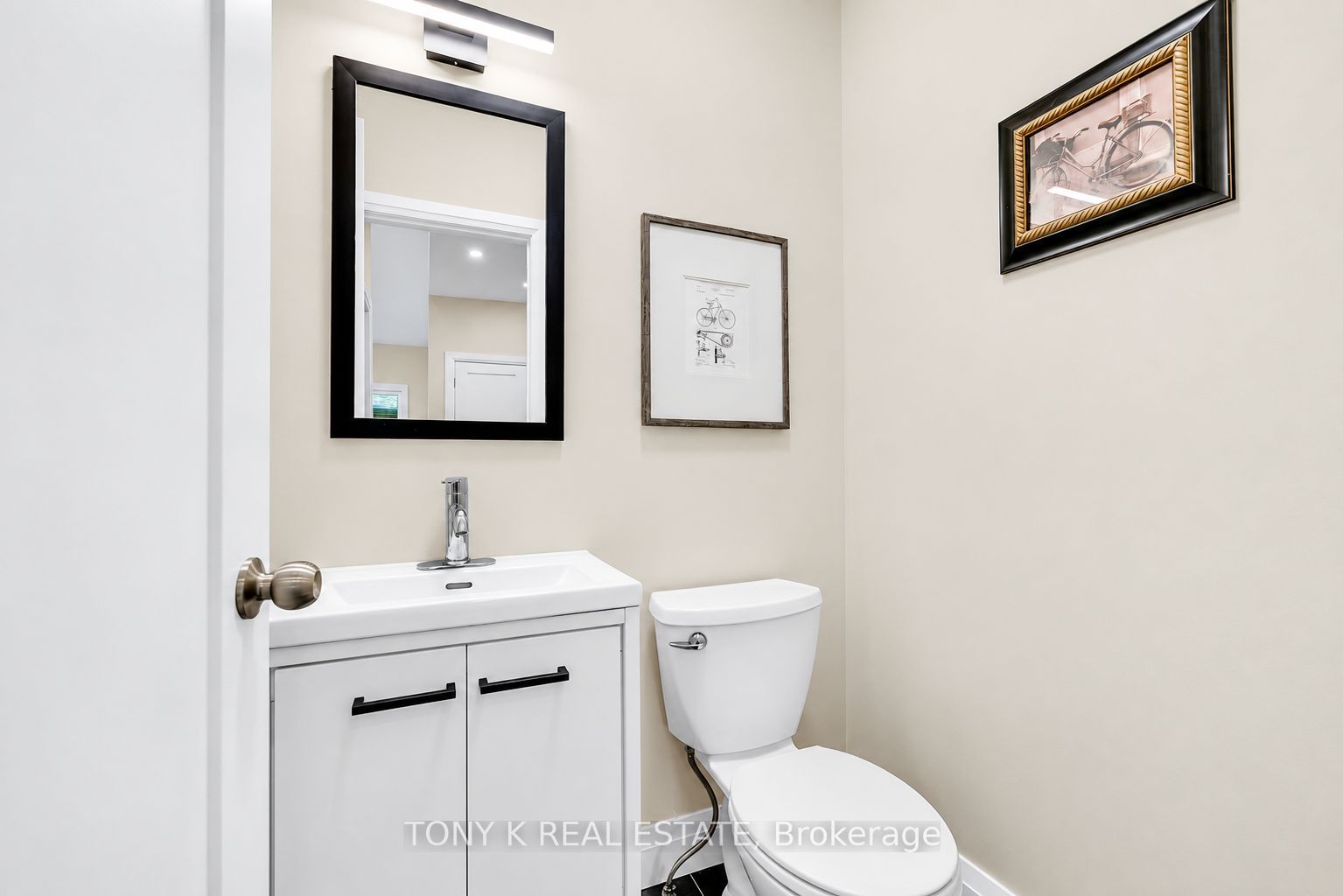 8 Georgina Street Property Photo 11