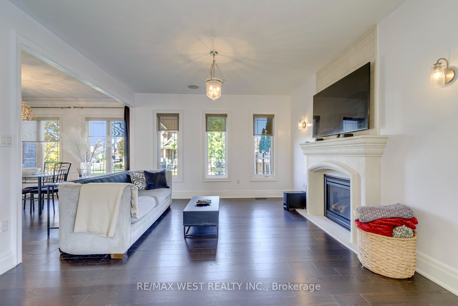 213 Eight Avenue Property Photo 6