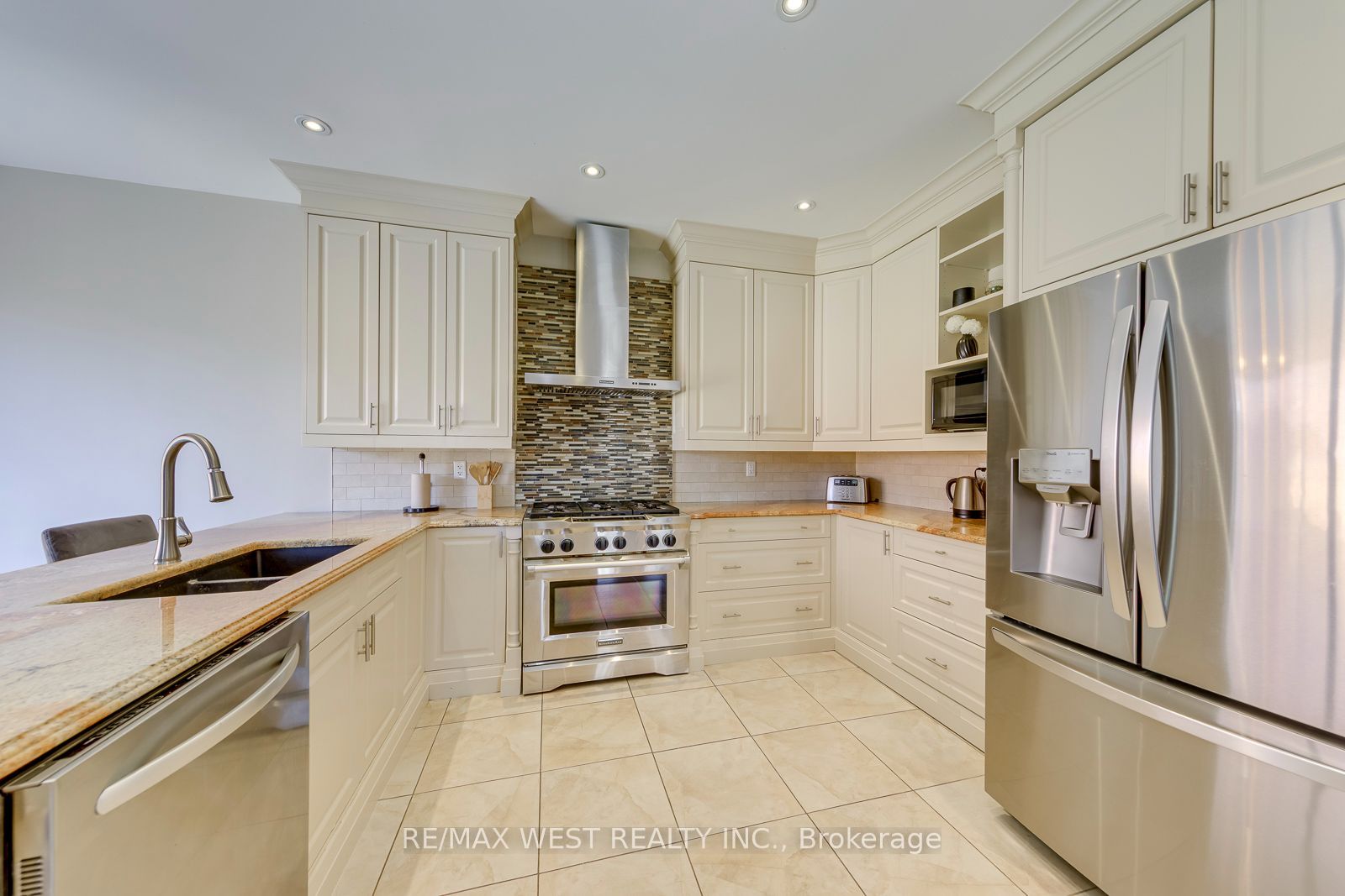 213 Eight Avenue Property Photo 13