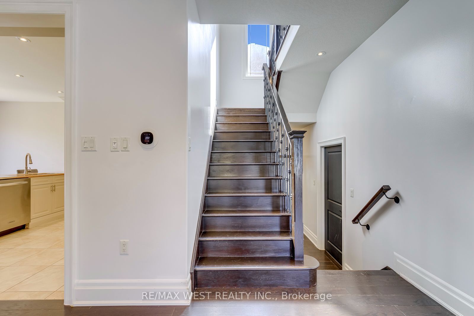 213 Eight Avenue Property Photo 18