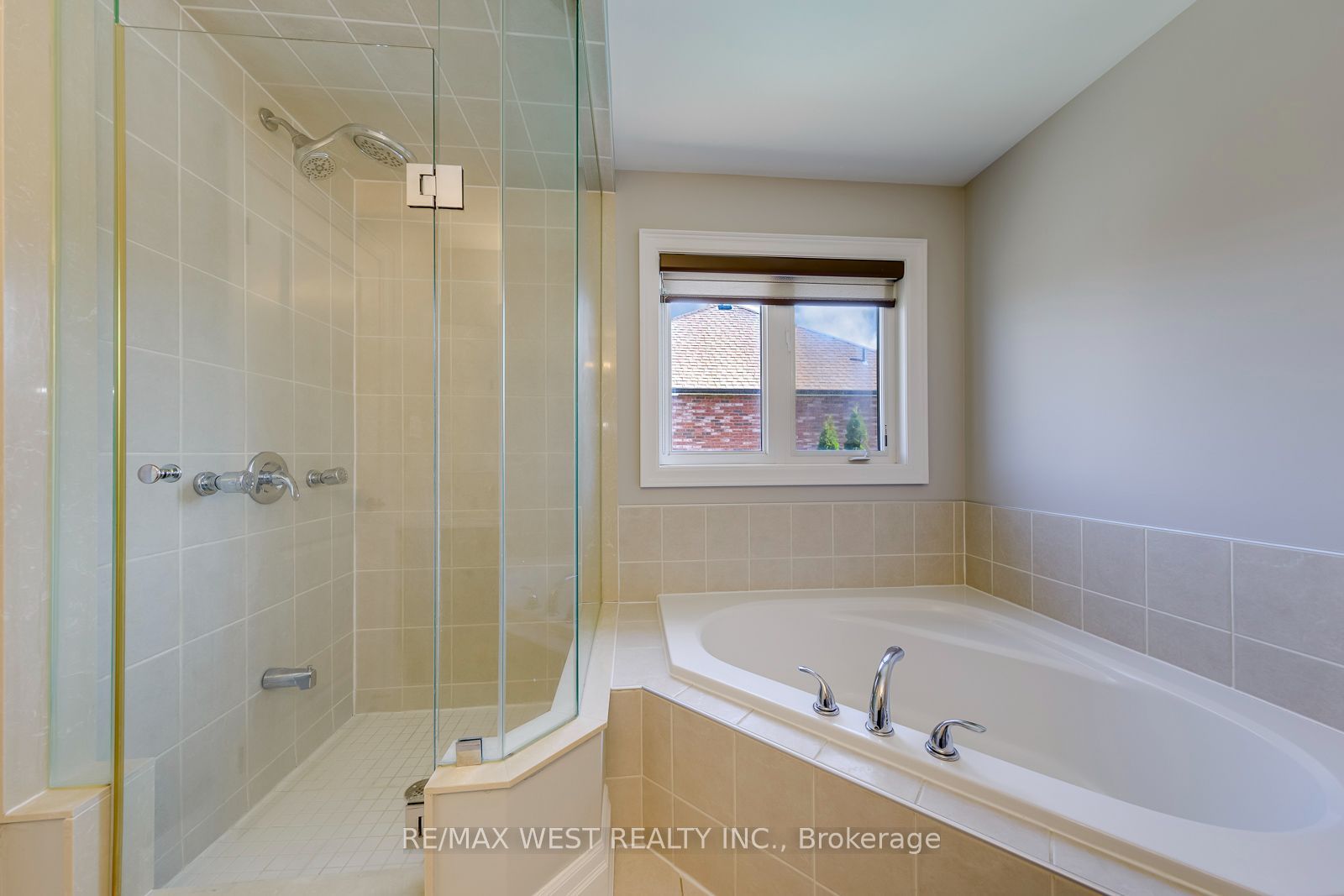 213 Eight Avenue Property Photo 24