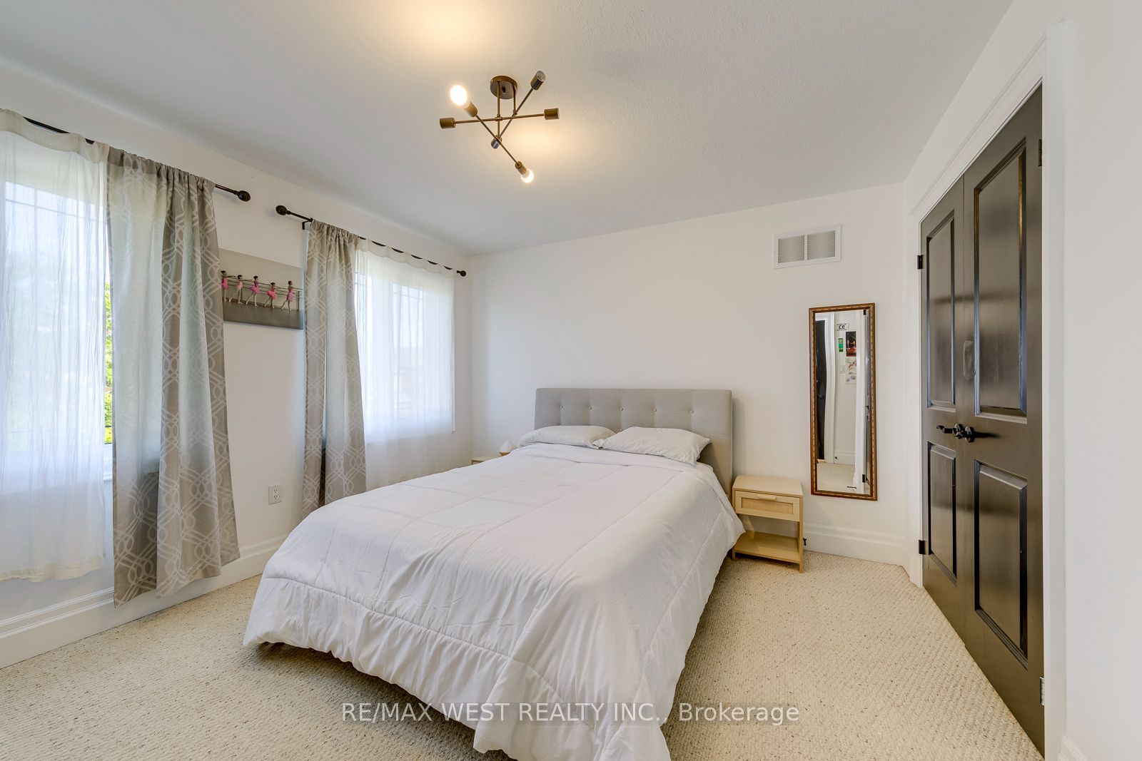 213 Eight Avenue Property Photo 31