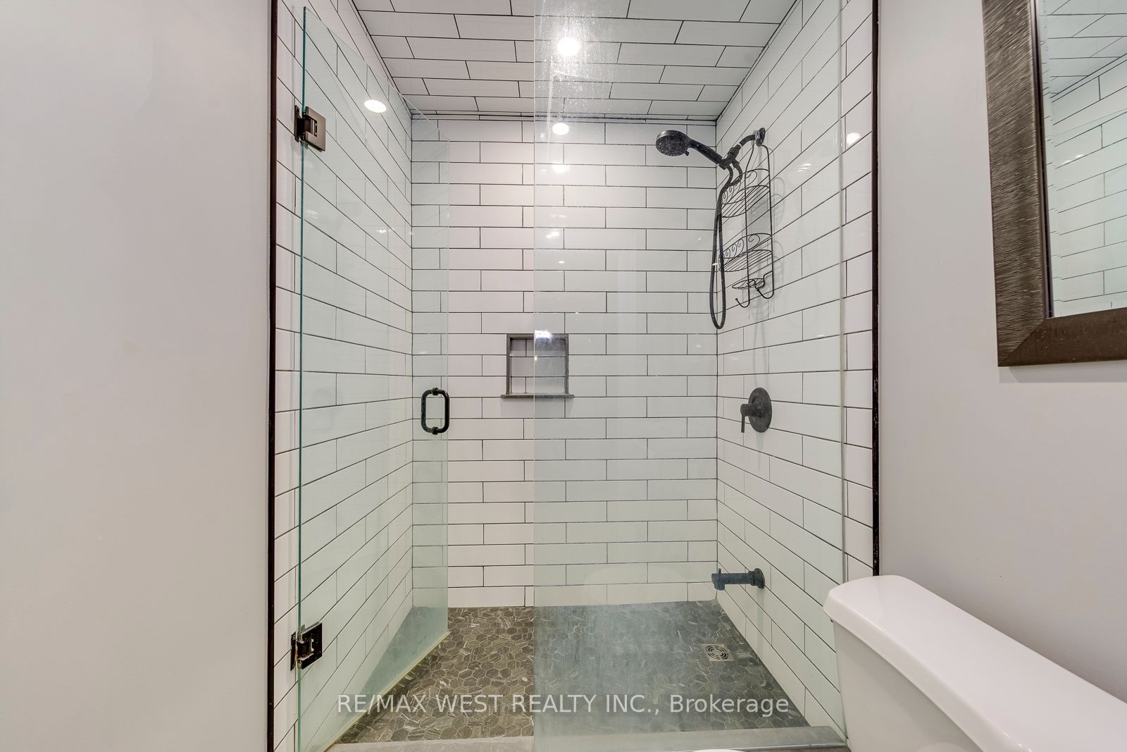 213 Eight Avenue Property Photo 45