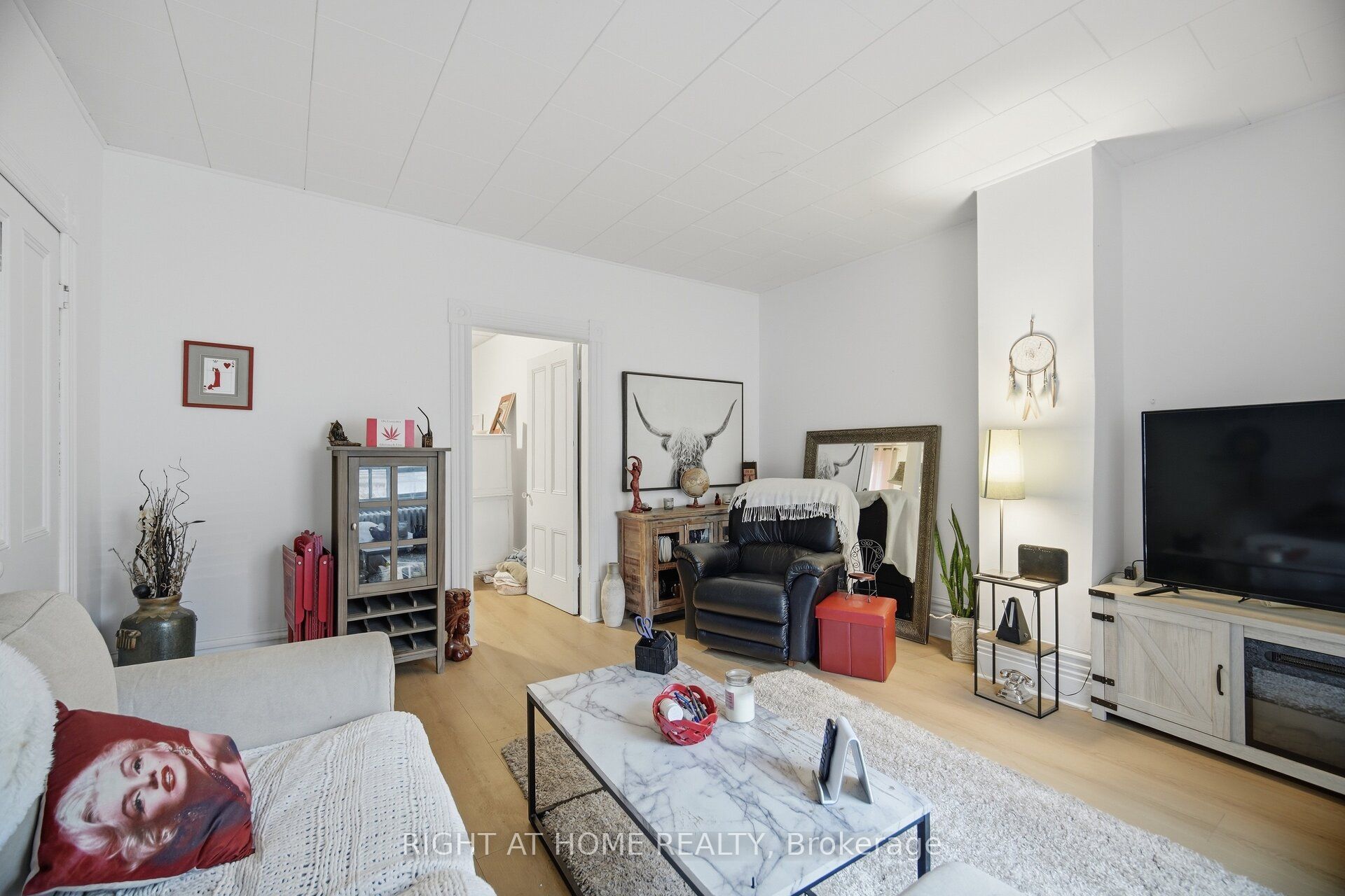 403 Park Avenue Property Photo 29