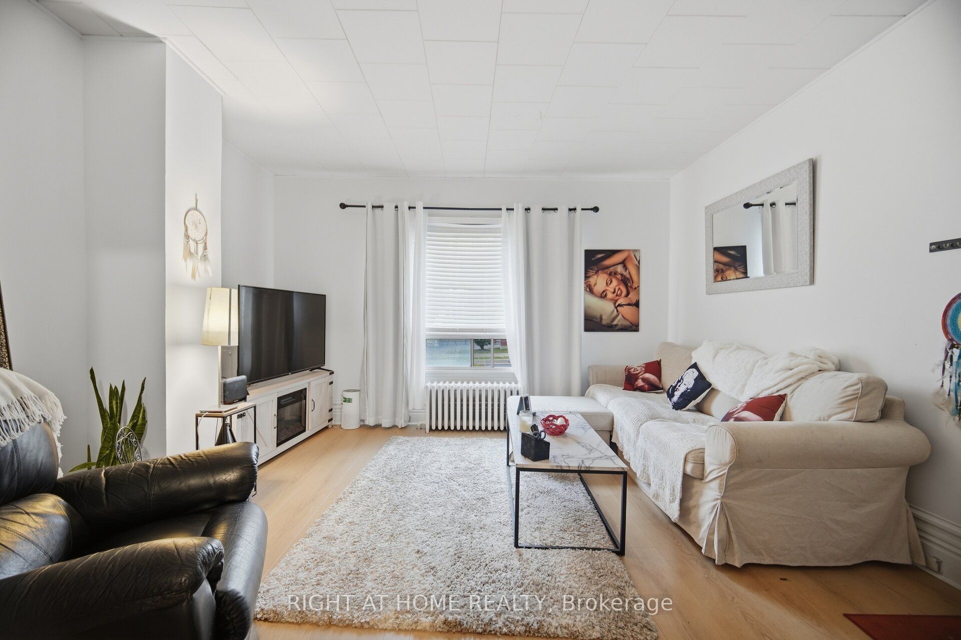 403 Park Avenue Property Photo 30