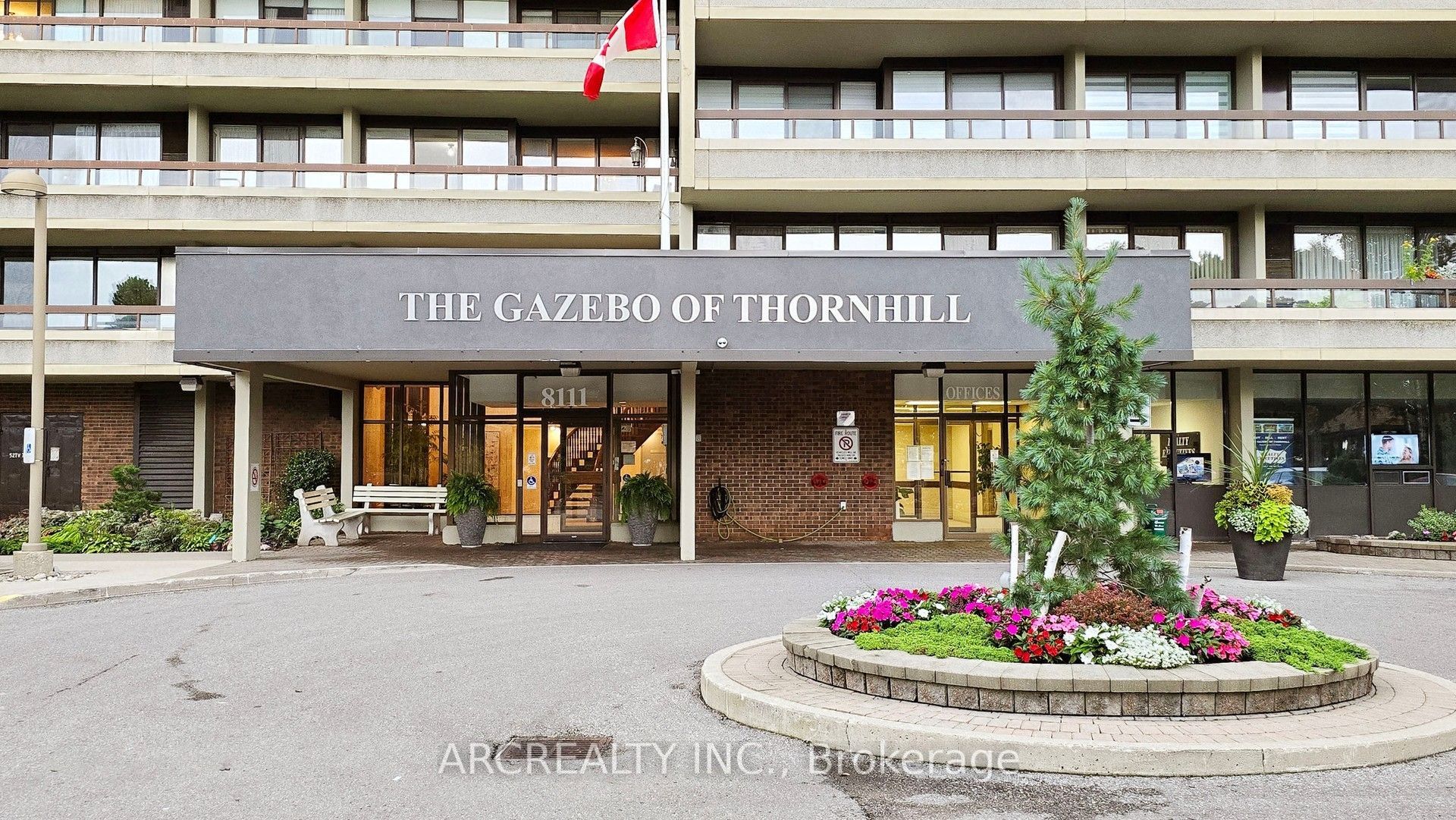 8111 Yonge Street 1403 Property Photo 2