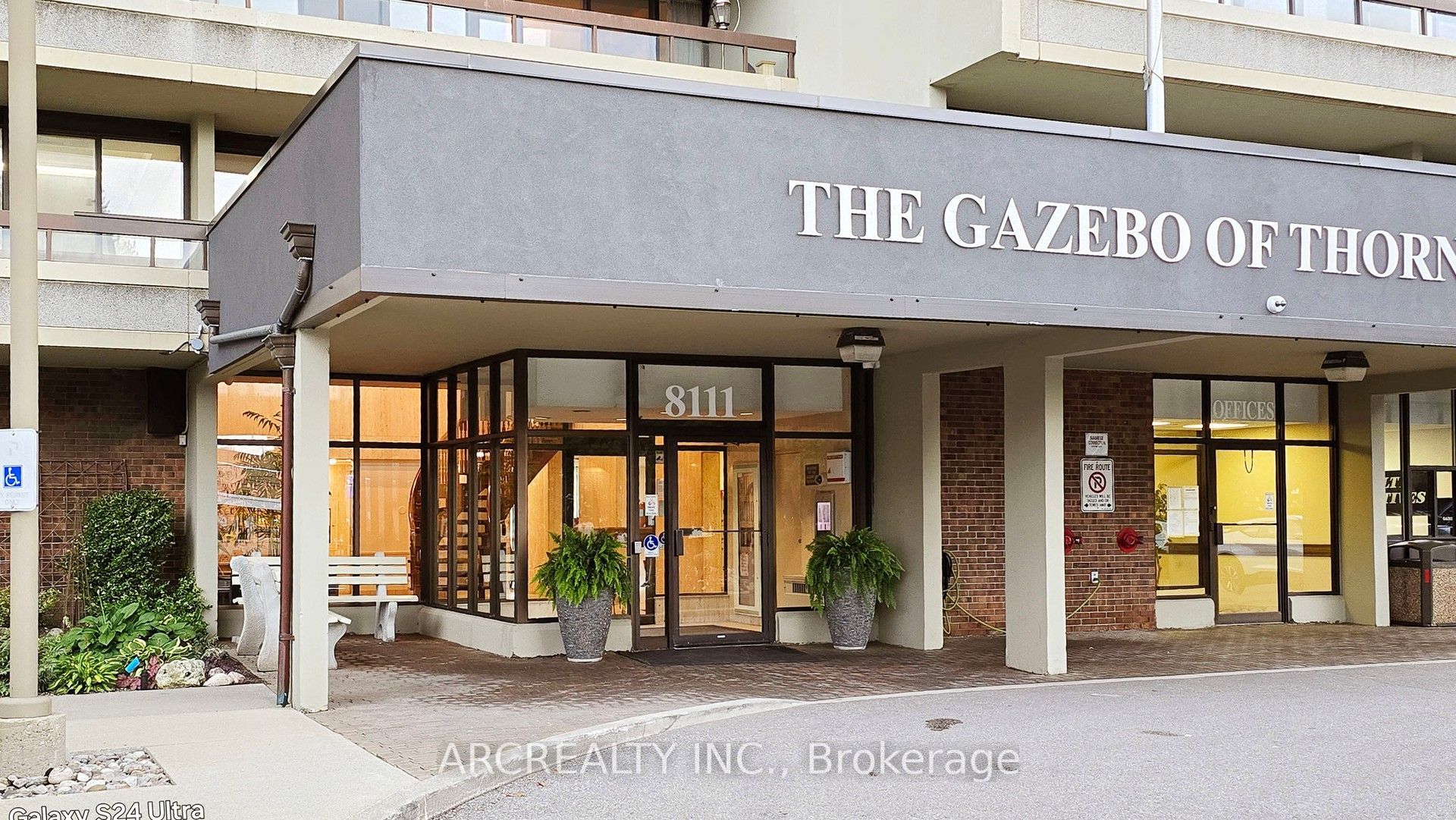 8111 Yonge Street 1403 Property Photo 3