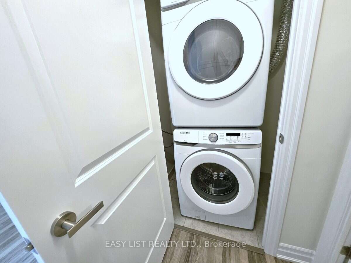 9075 Jane Street 706 Property Photo 9