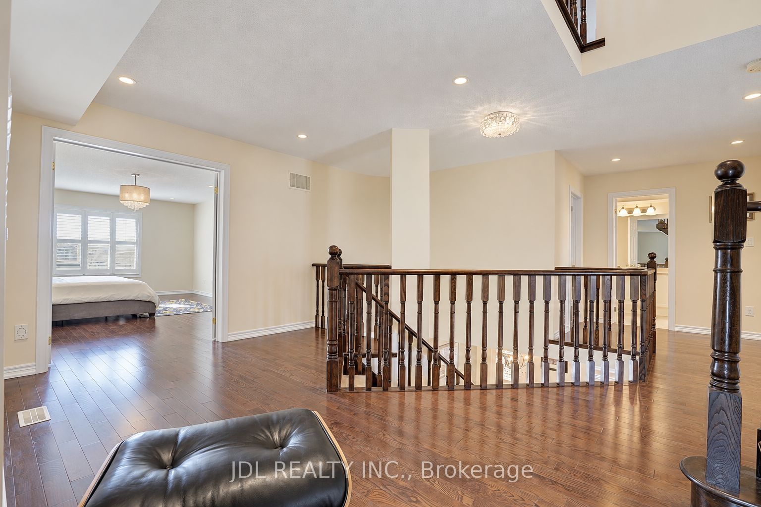 11 Herbert Wales Crescent Property Photo 27