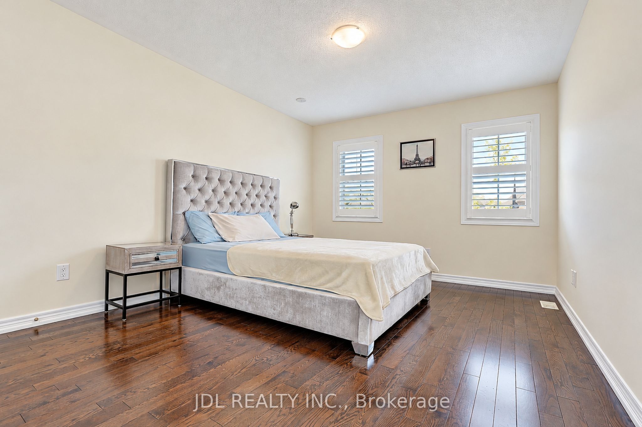 11 Herbert Wales Crescent Property Photo 39