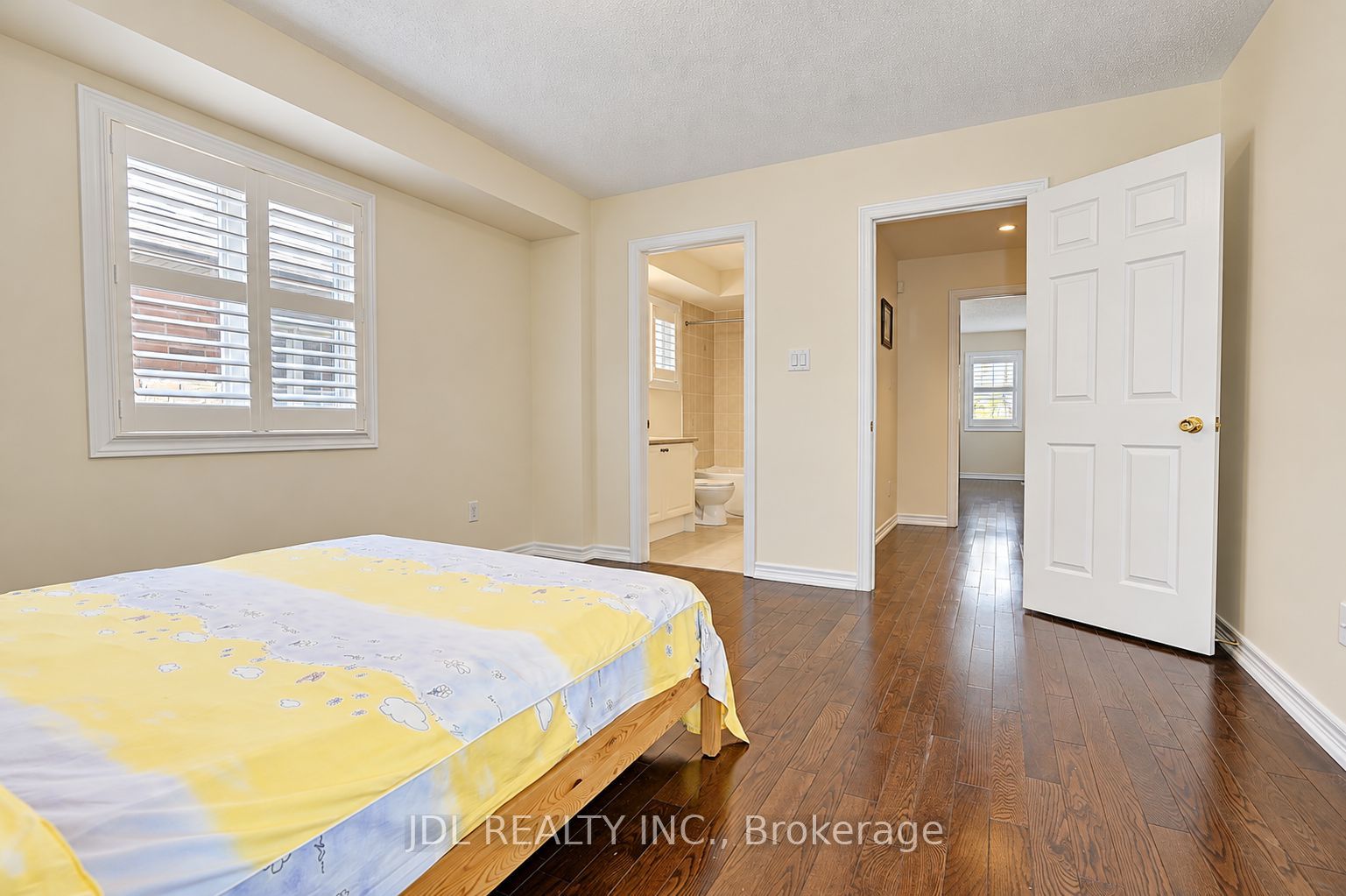 11 Herbert Wales Crescent Property Photo 43