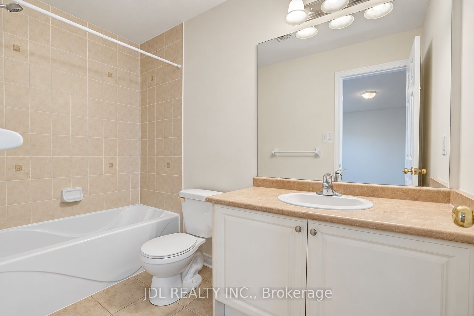 11 Herbert Wales Crescent Property Photo 48