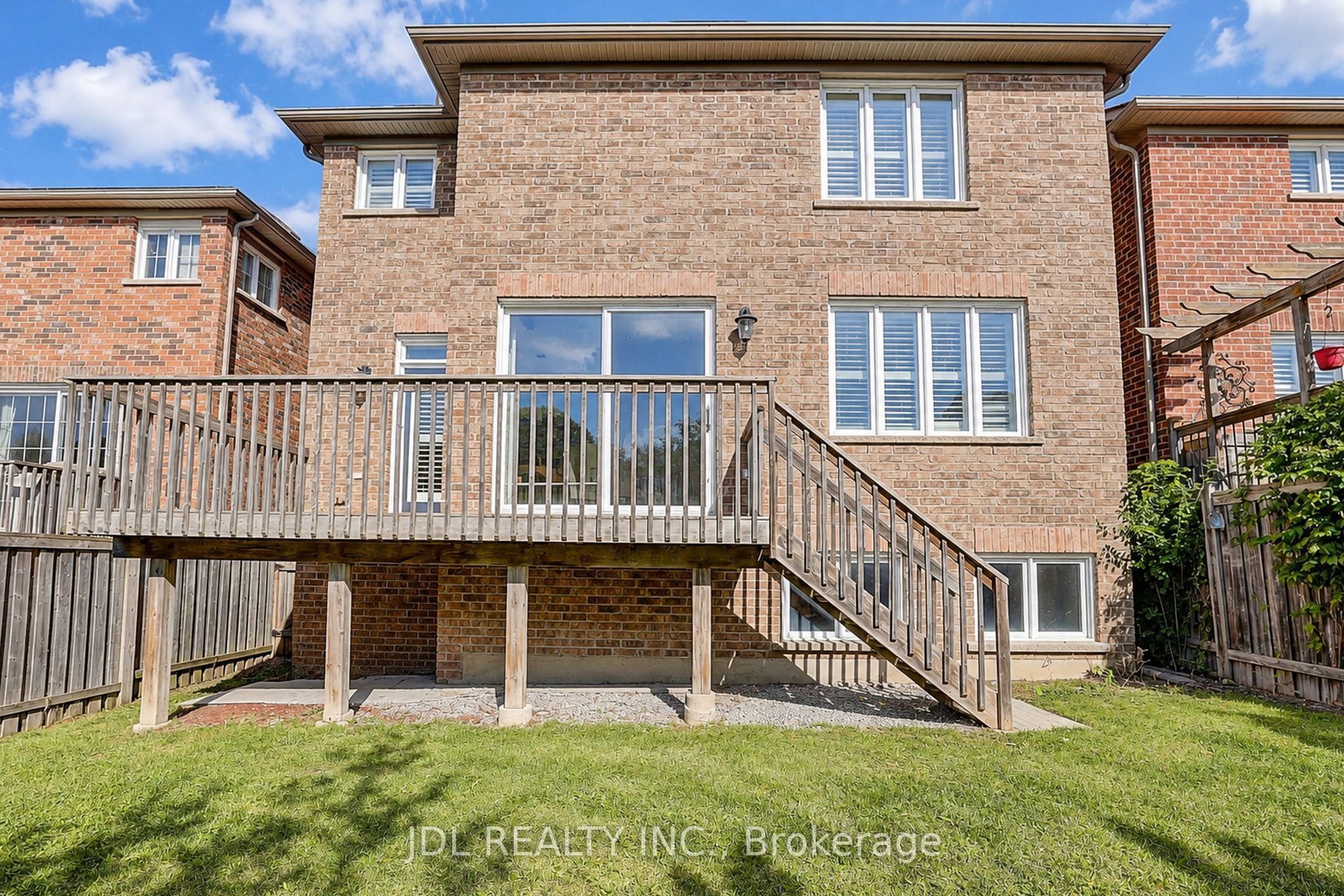 11 Herbert Wales Crescent Property Photo 49