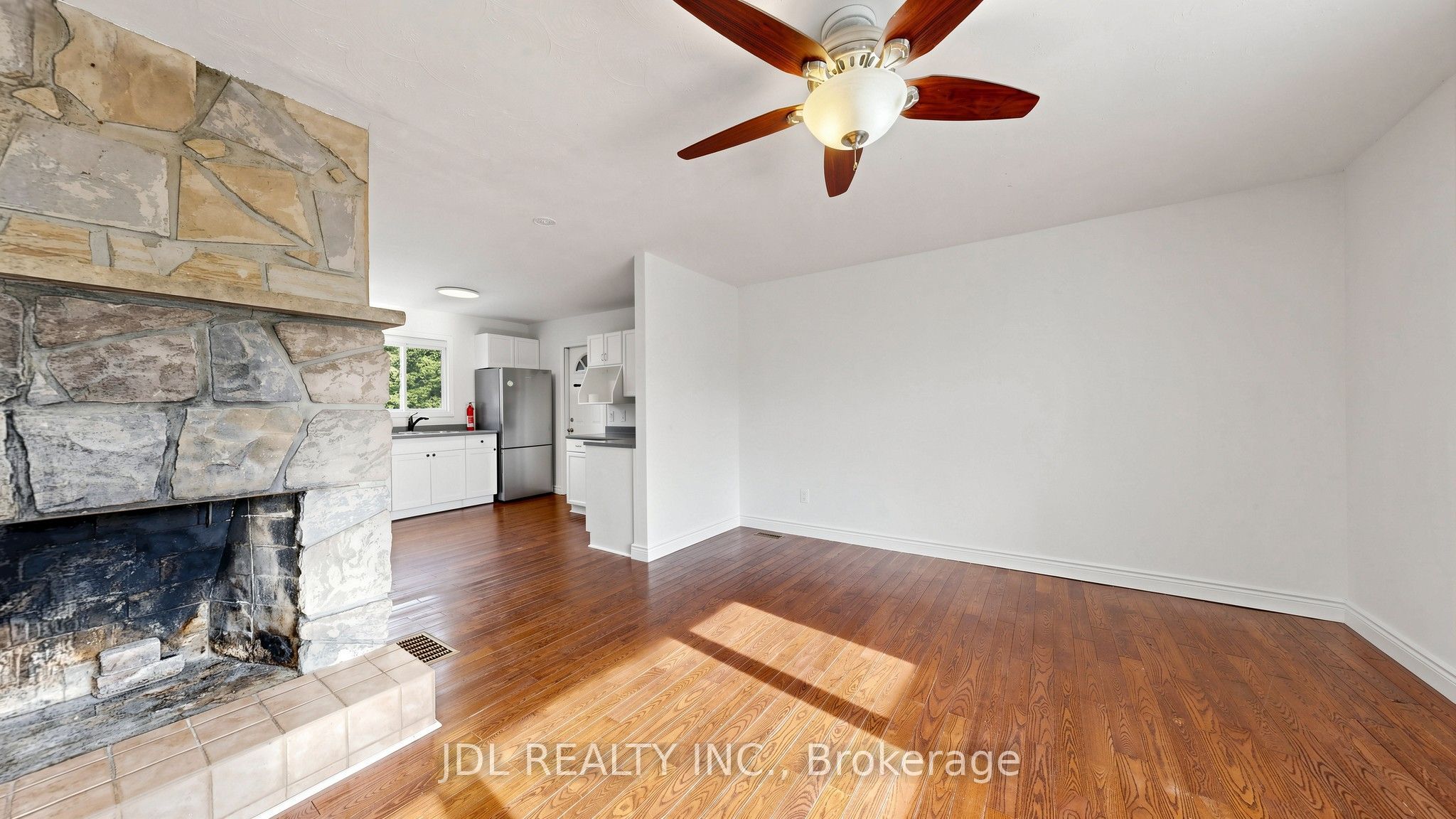 669 Lake Drive S Property Photo 16