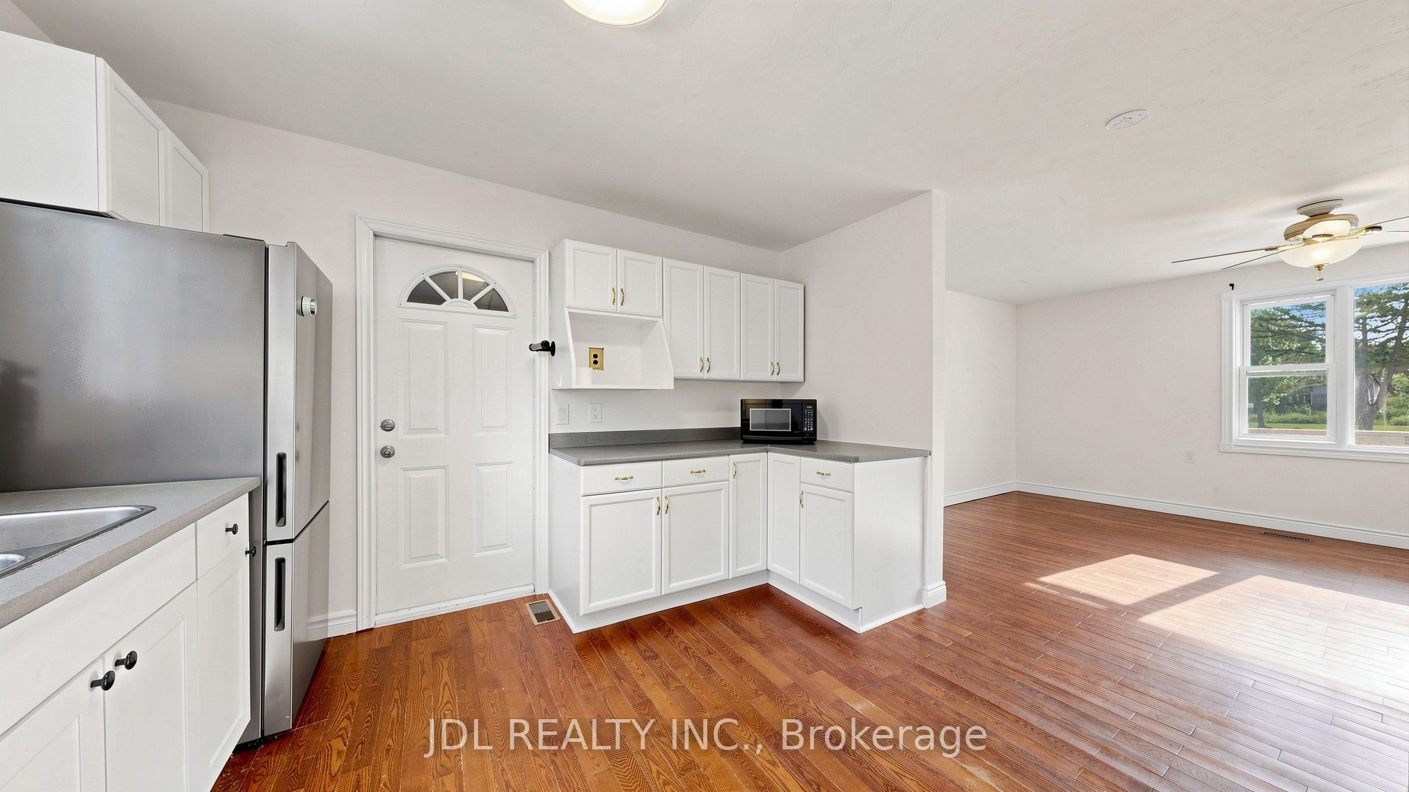 669 Lake Drive S Property Photo 20