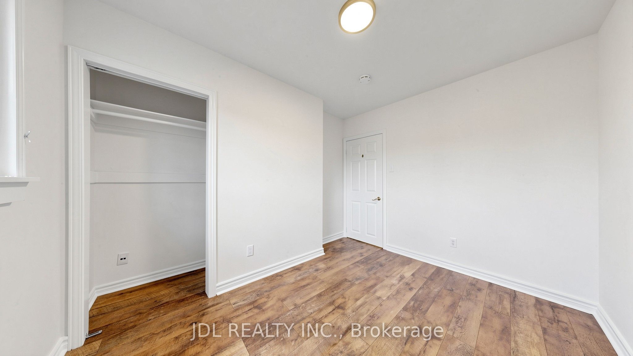669 Lake Drive S Property Photo 26