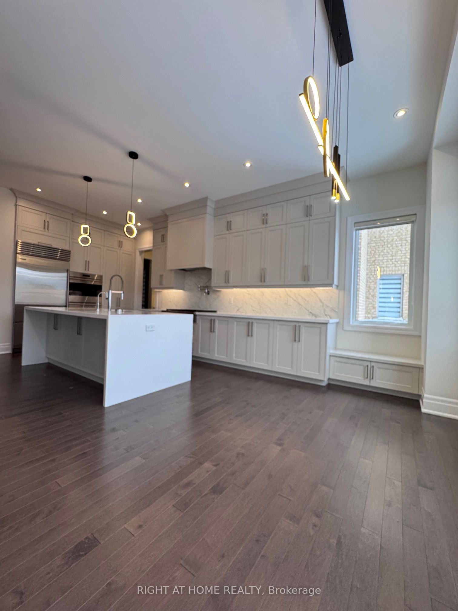 21 Casavant Court Property Photo 14