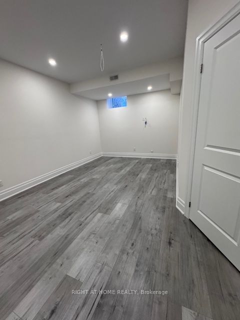 21 Casavant Court Property Photo 43