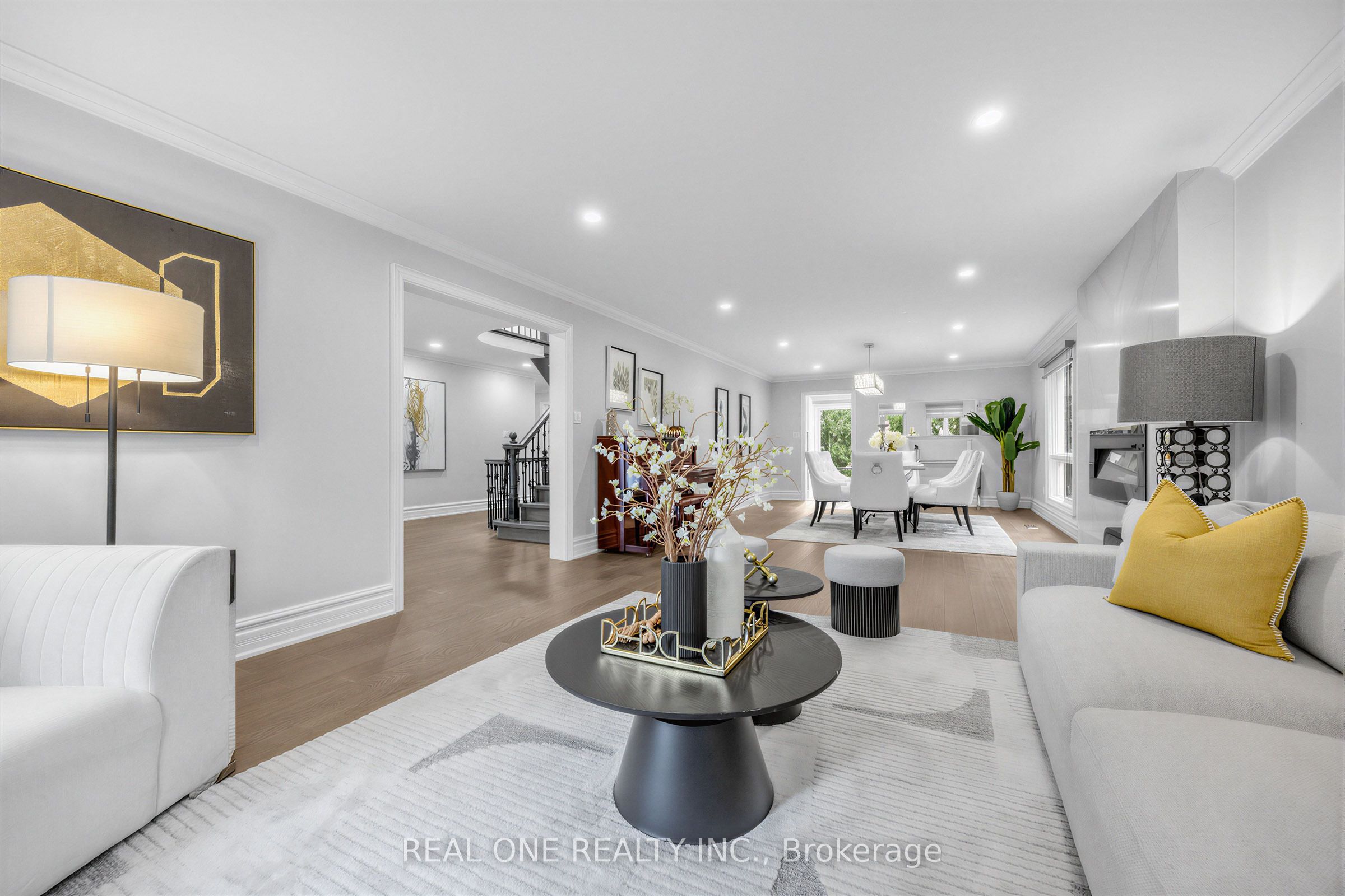 52 Fenwick Crescent Property Photo 8