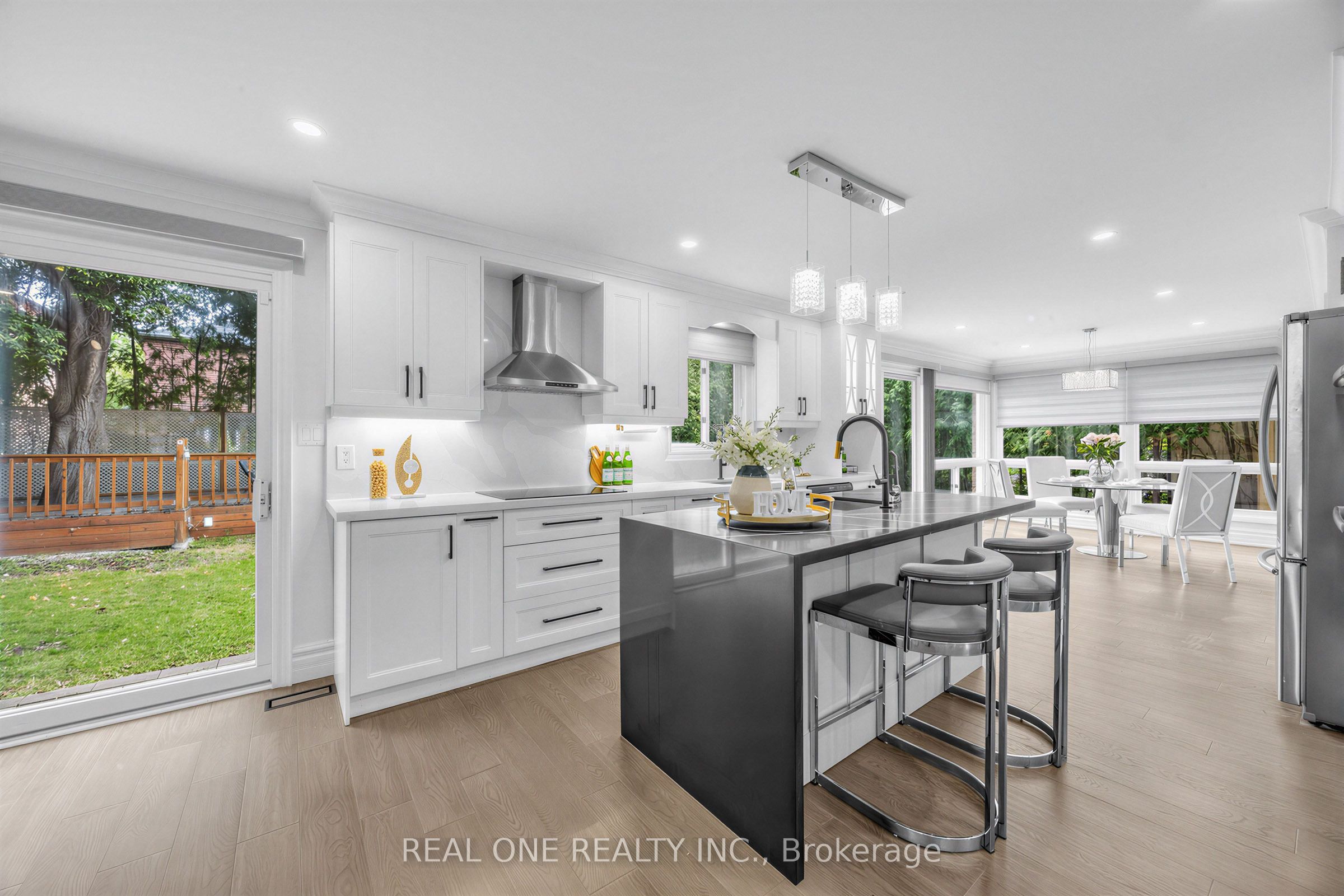 52 Fenwick Crescent Property Photo 13
