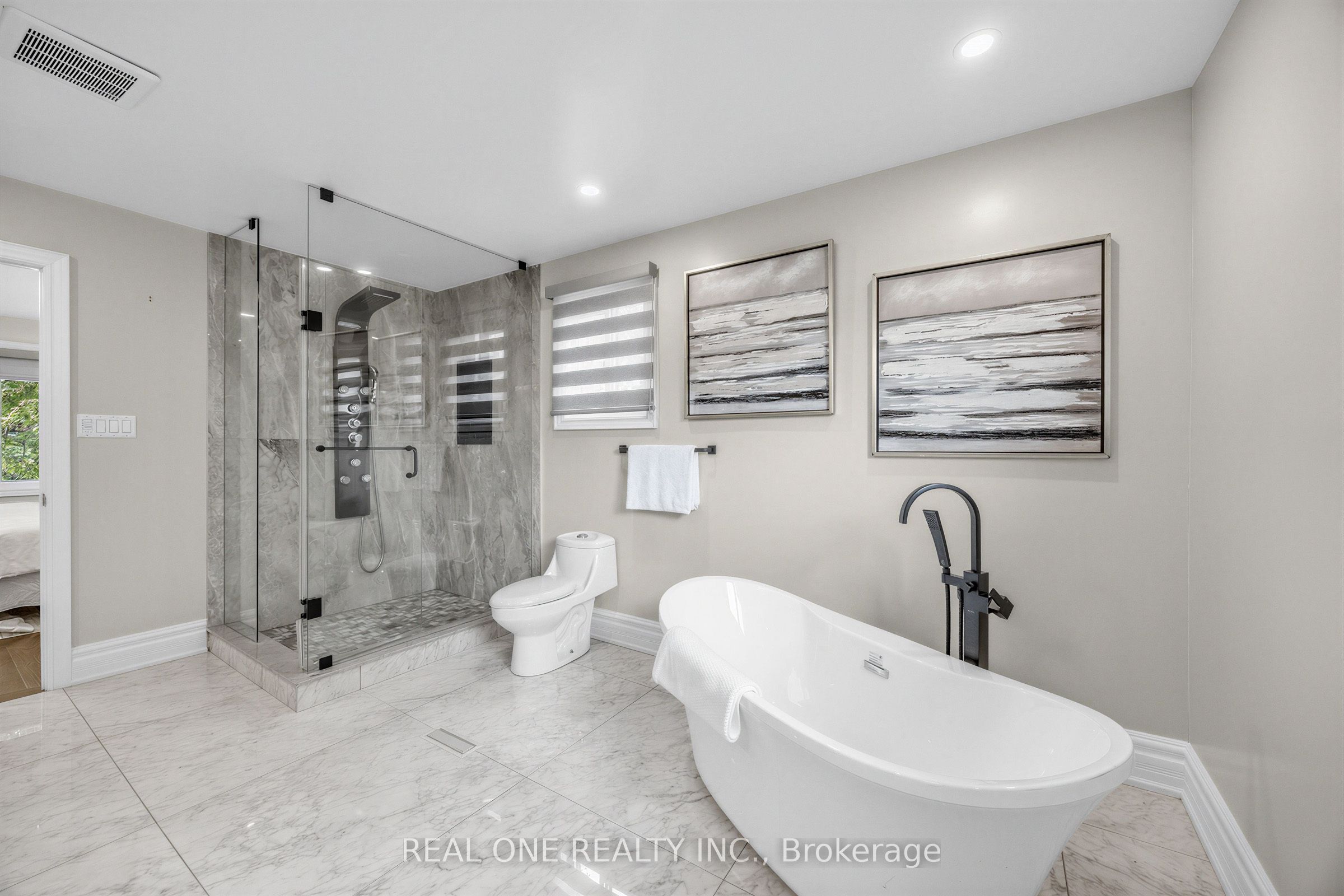 52 Fenwick Crescent Property Photo 32