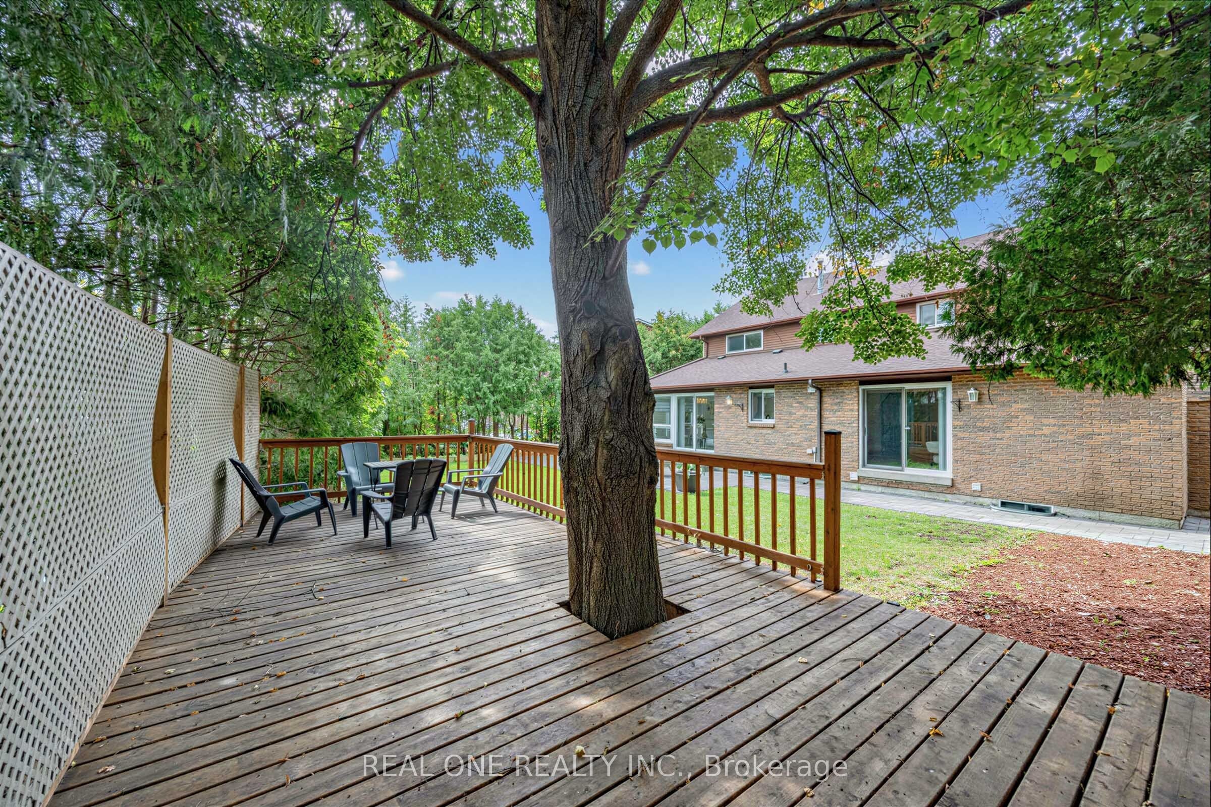 52 Fenwick Crescent Property Photo 46