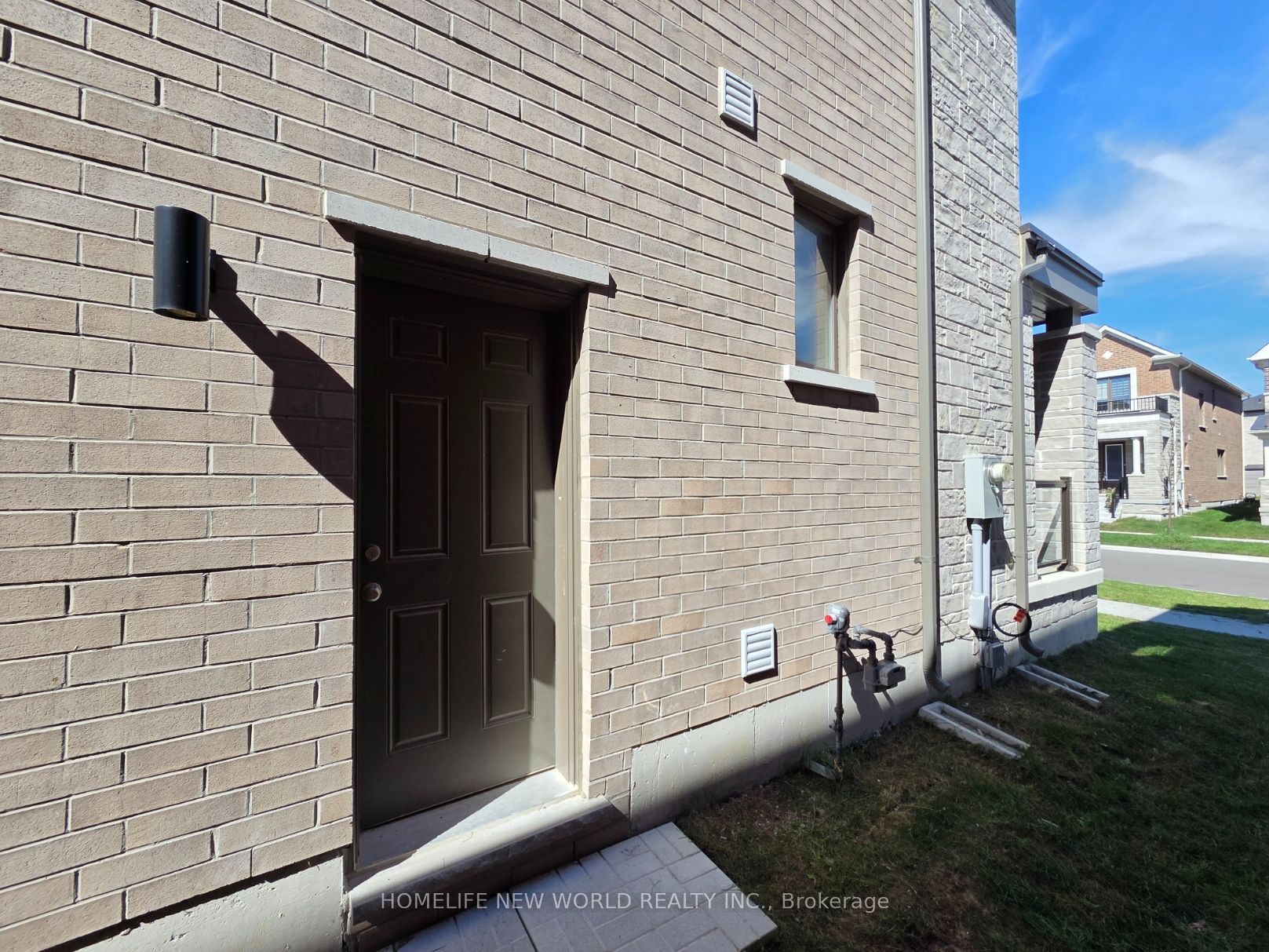 N13884180 Property Photo 3