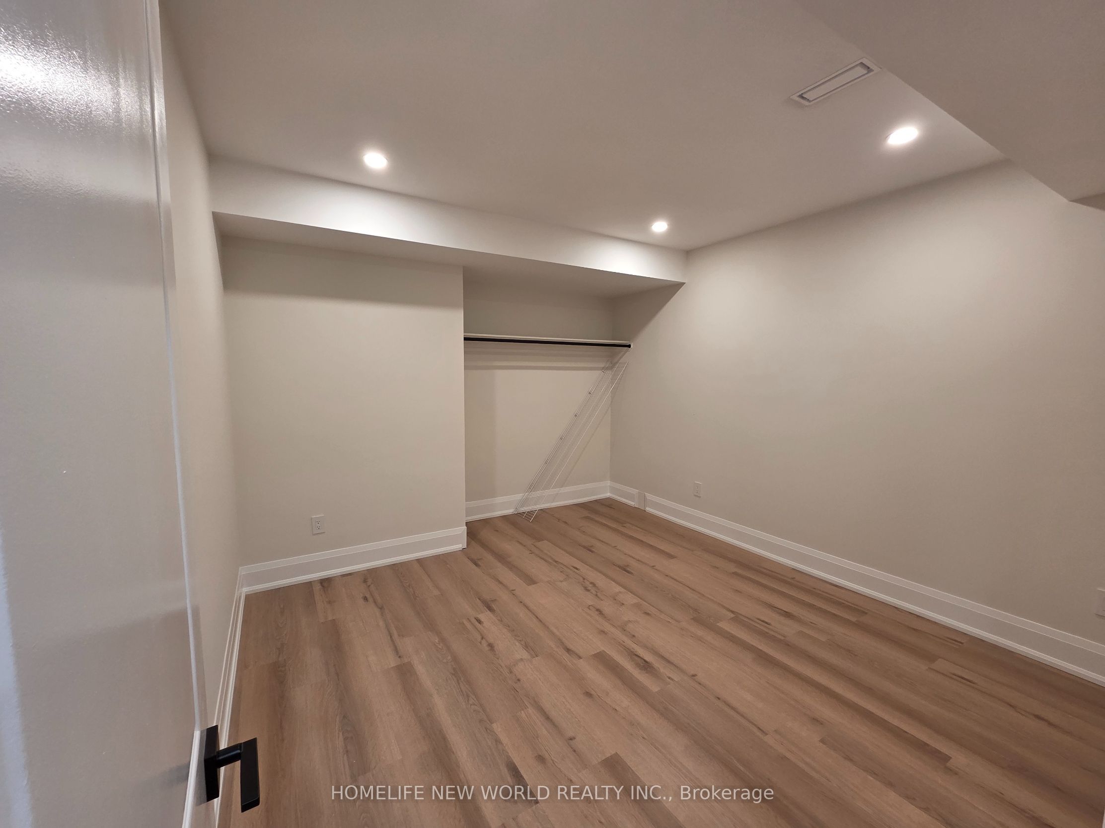 N13884180 Property Photo 12