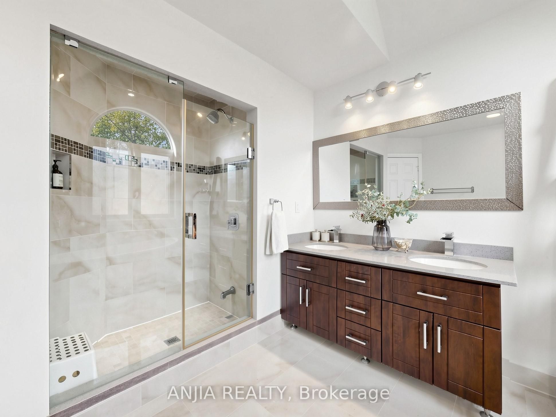 50 Hollingham Road Property Photo 26