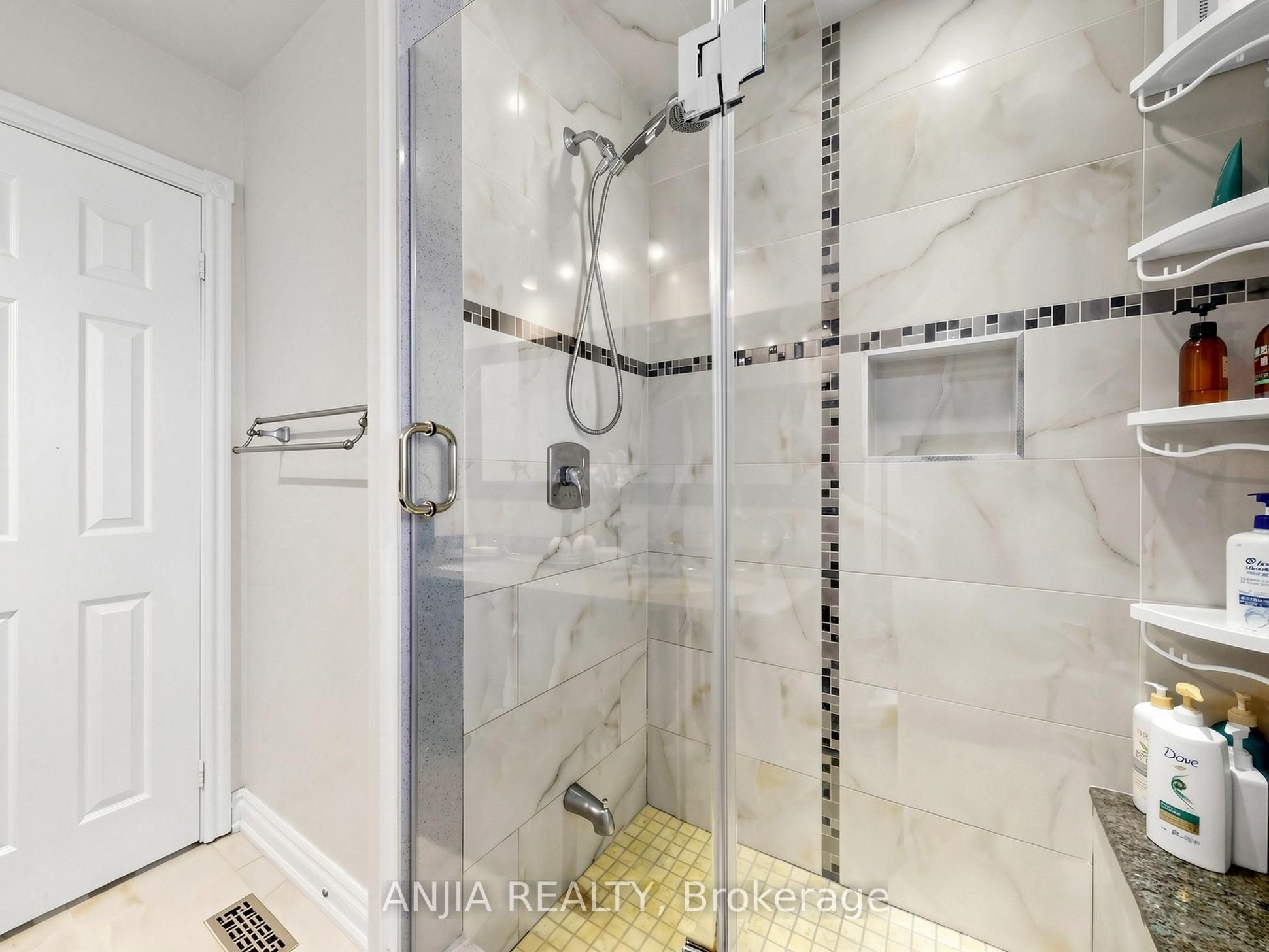 50 Hollingham Road Property Photo 30