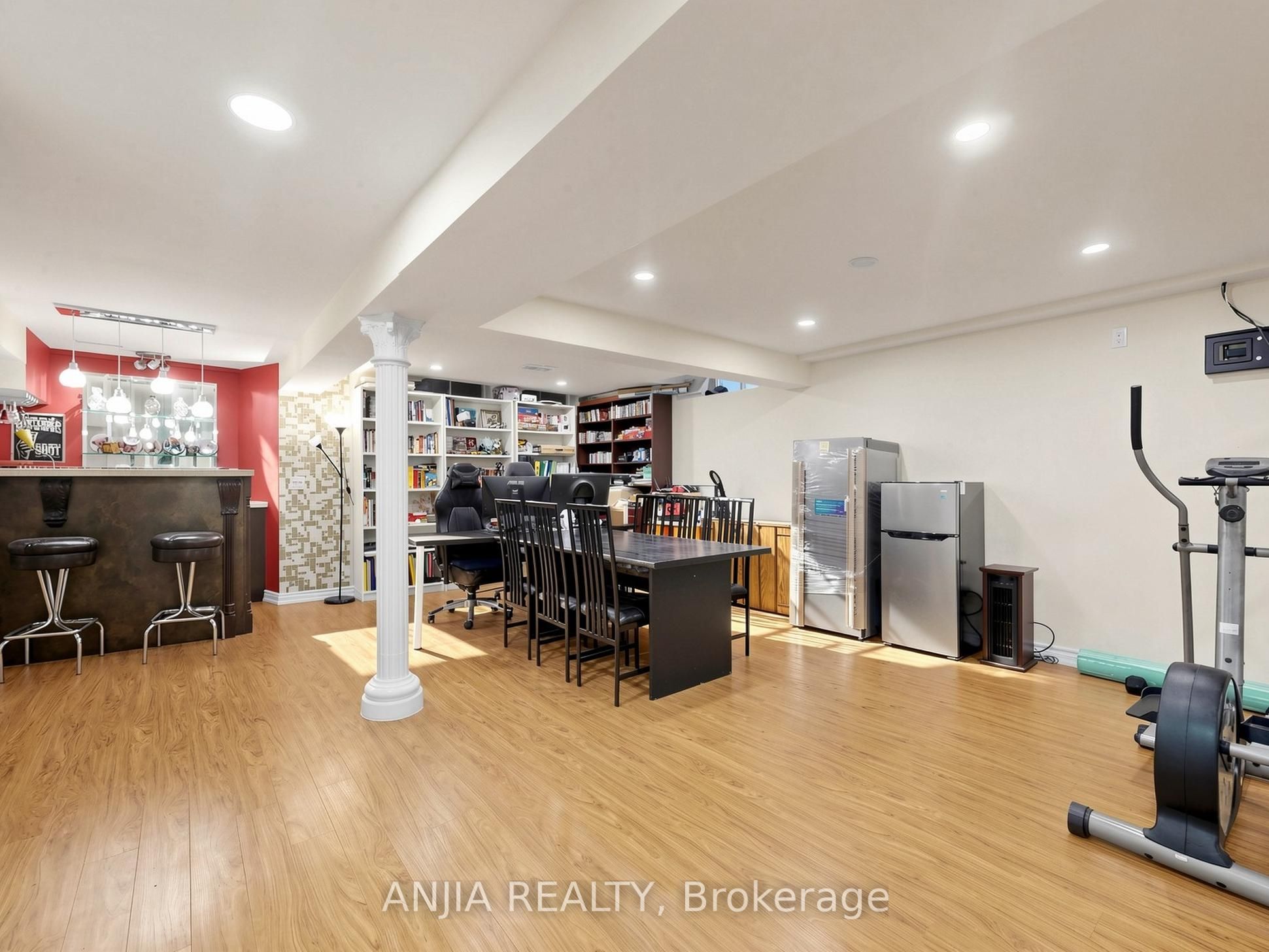 50 Hollingham Road Property Photo 35