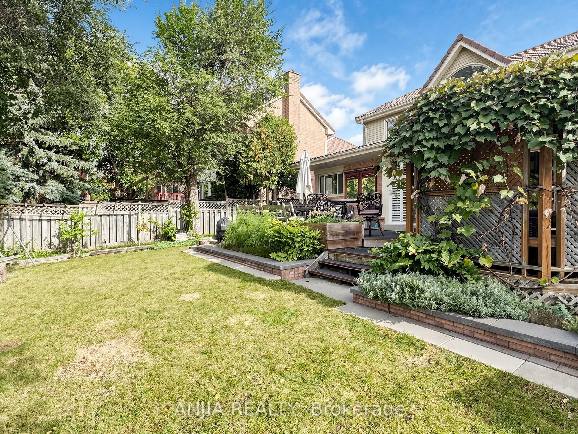 50 Hollingham Road Property Photo 45