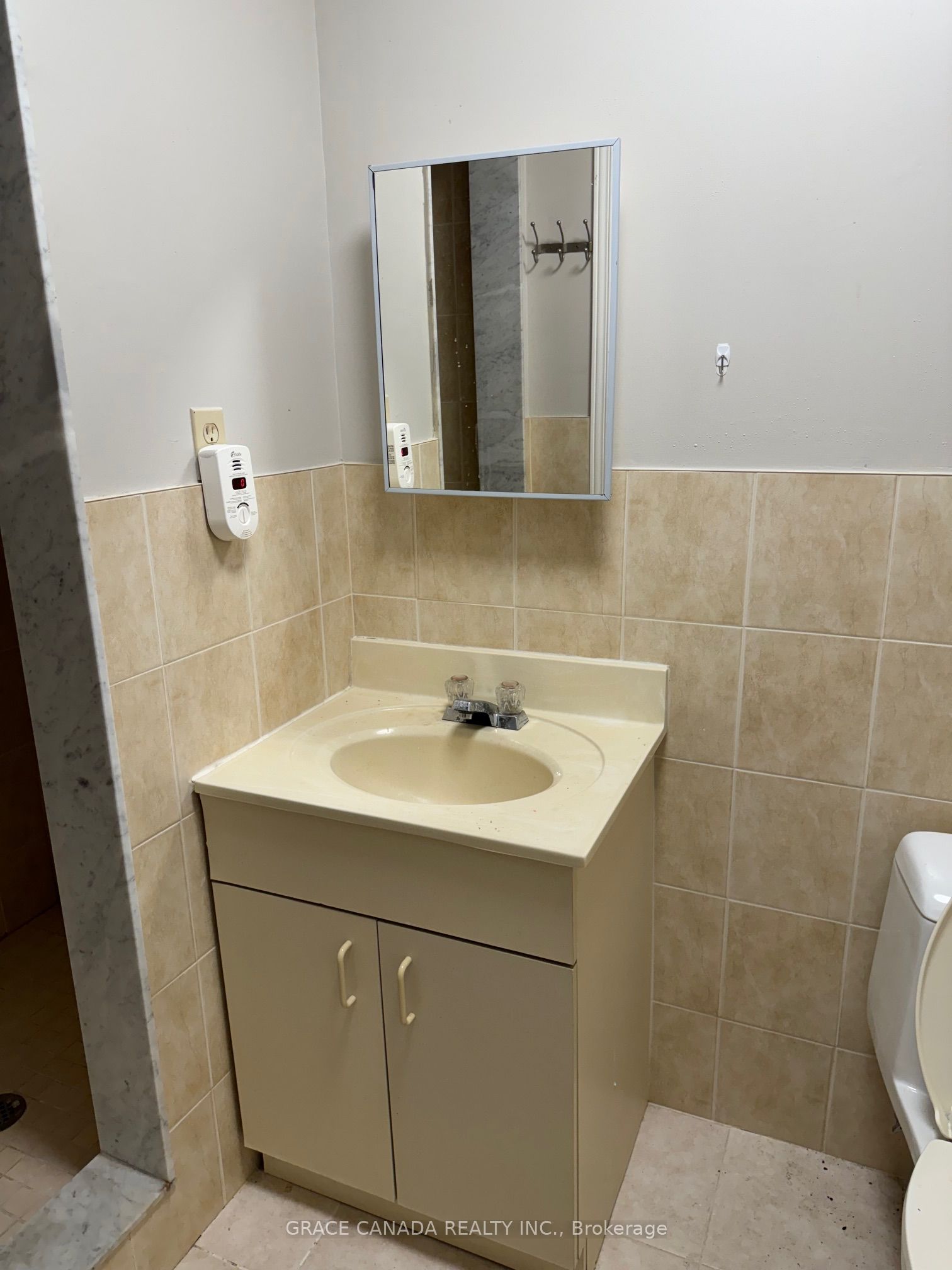 162 Jackman Crescent Lower Property Photo 11