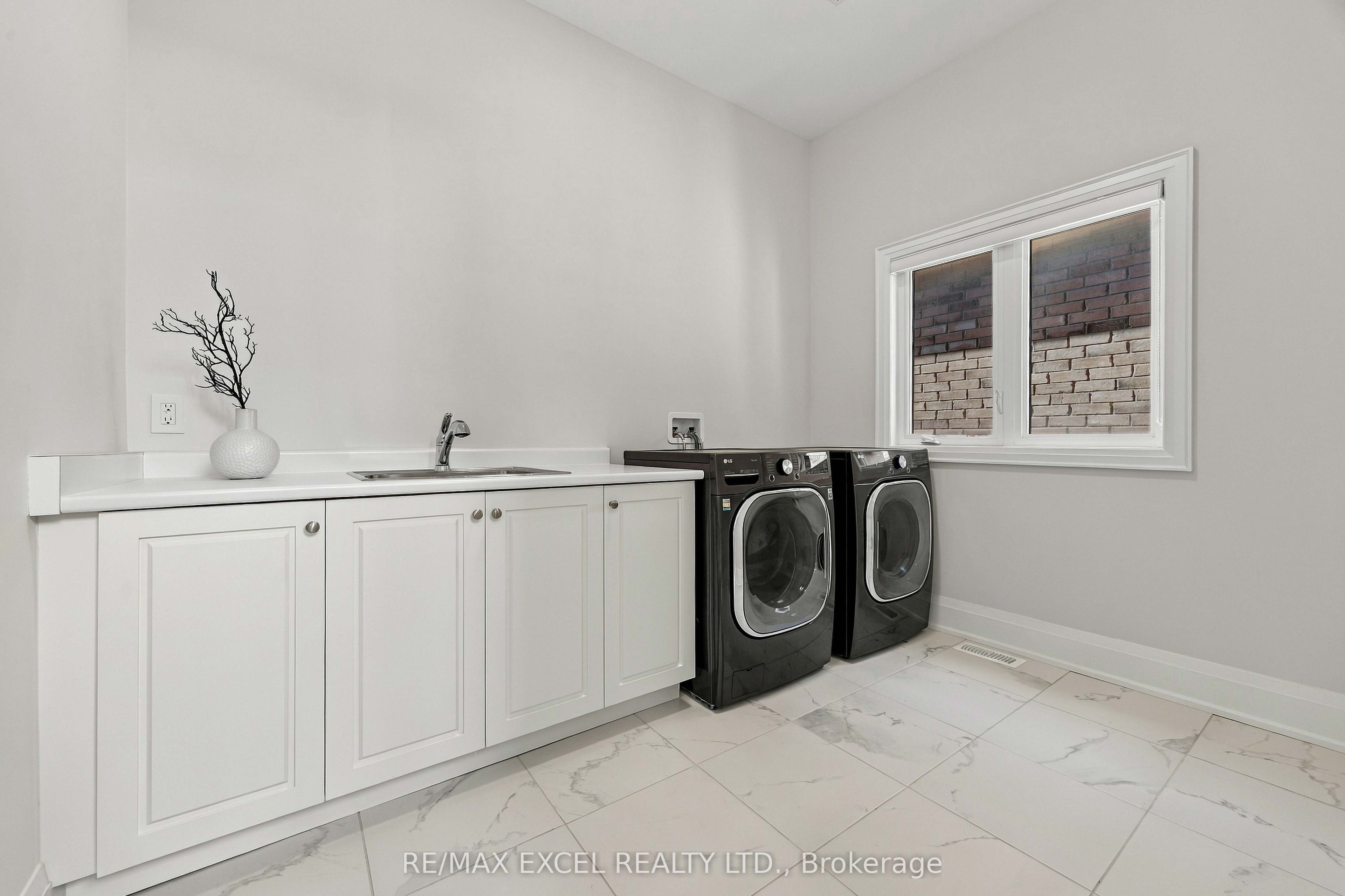 181 Milky Way Drive Property Photo 39