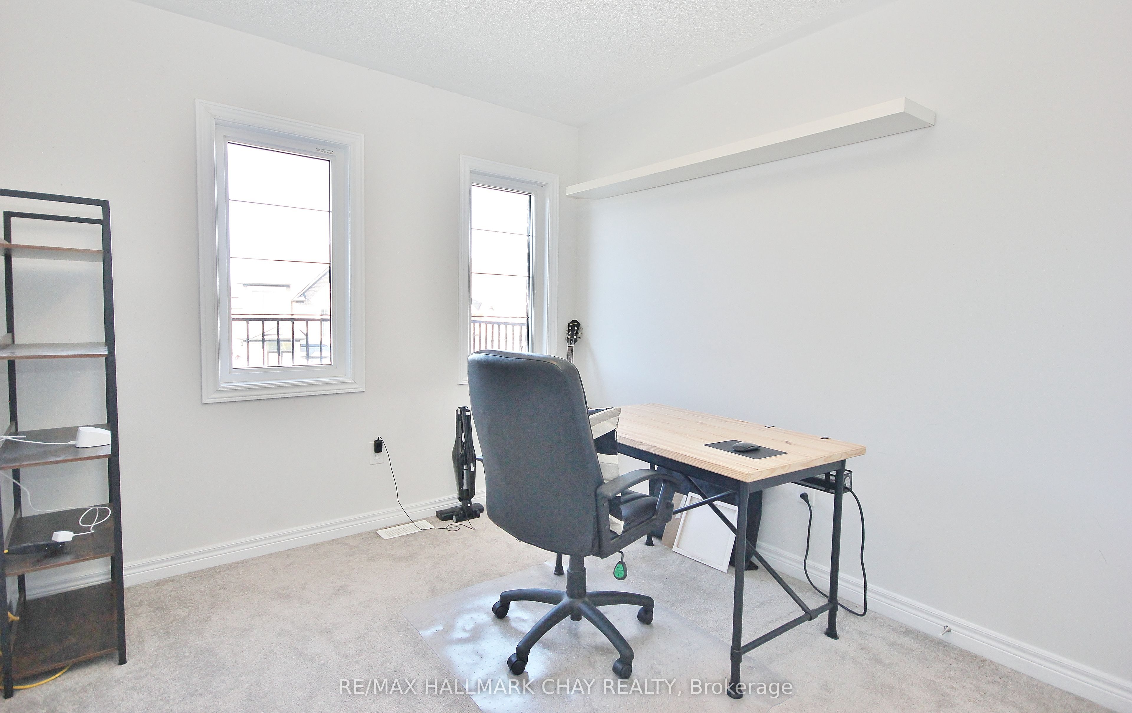 1319 Lawson Street Property Photo 13
